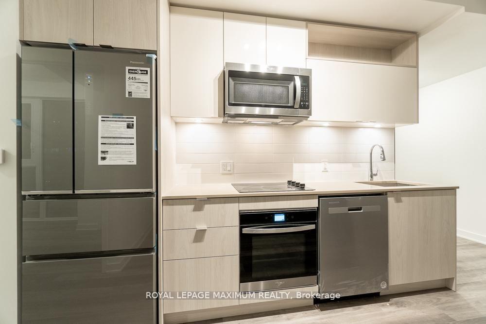 Photo 2 of Unit 2015 E, 70 Princess Street E, Toronto, Moss Park — HOMEH