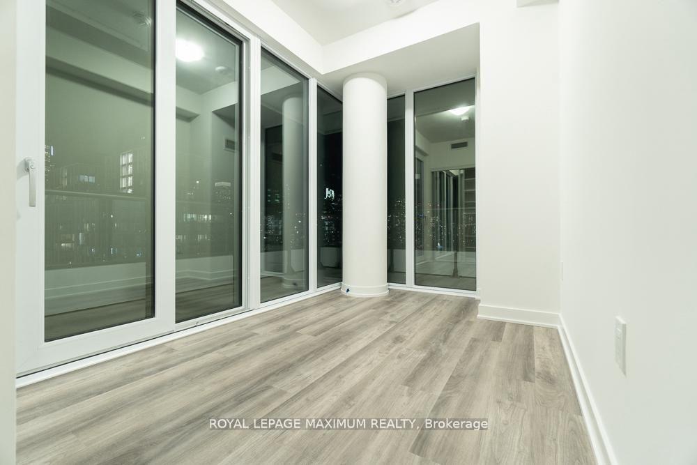 Photo 9 of Unit 2015 E, 70 Princess Street E, Toronto, Moss Park — HOMEH