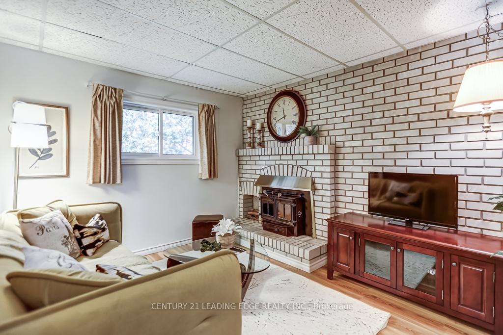 Photo 26 of 15 Bakerdale Road, Markham, Bullock — HOMEH