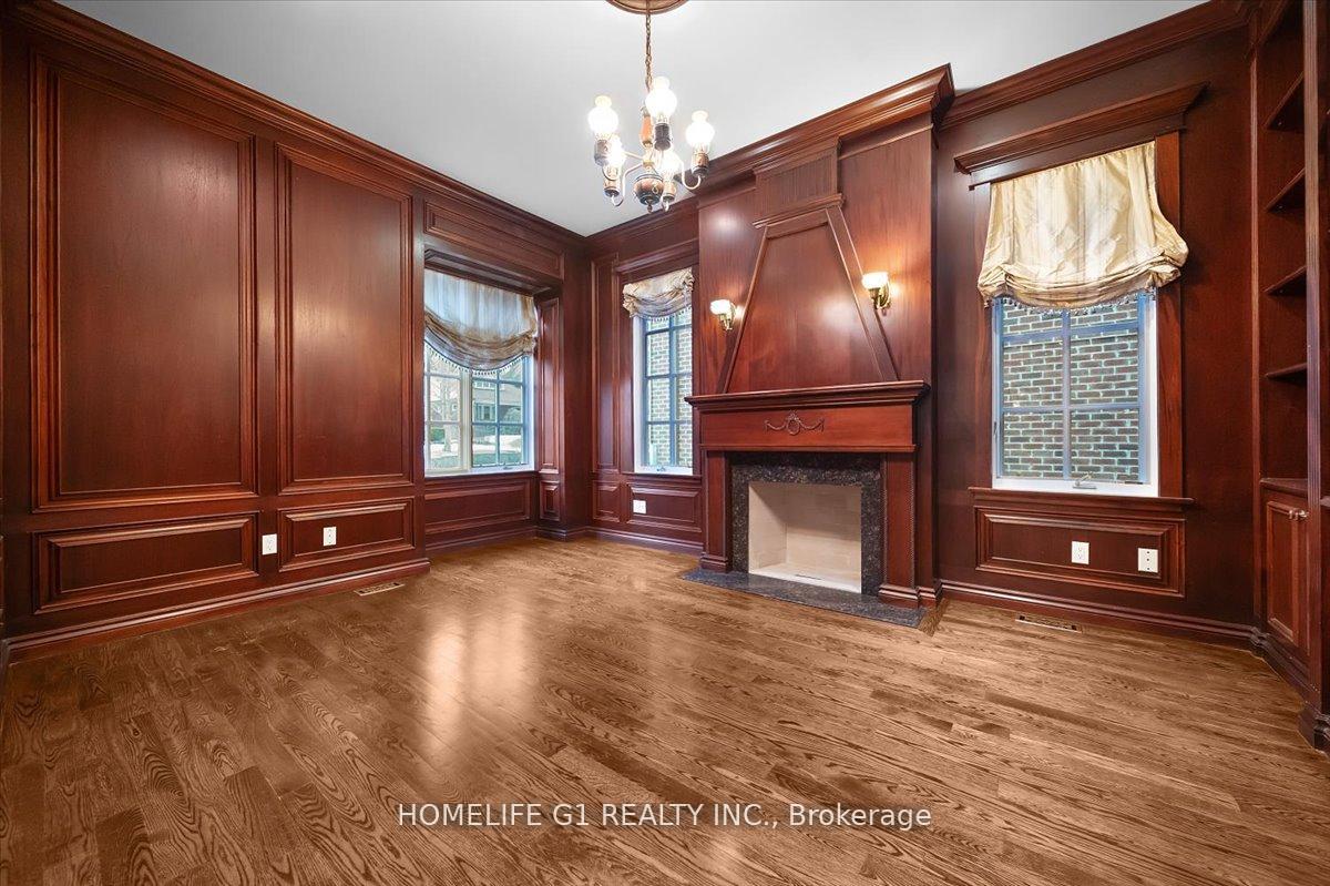 Photo 6 of 210 St Leonards Avenue, North York, Bridle Path-Sunnybrook-York Mills — HOMEH