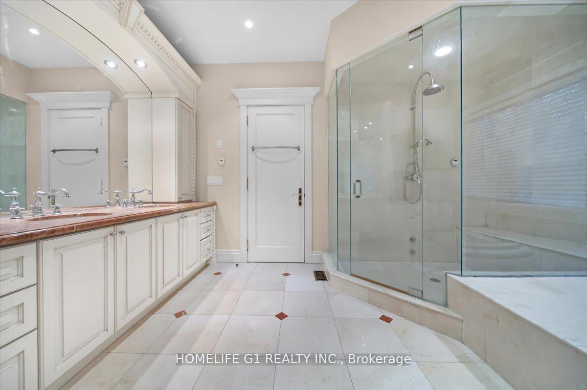 Photo 25 of 210 St Leonards Avenue, North York, Bridle Path-Sunnybrook-York Mills — HOMEH