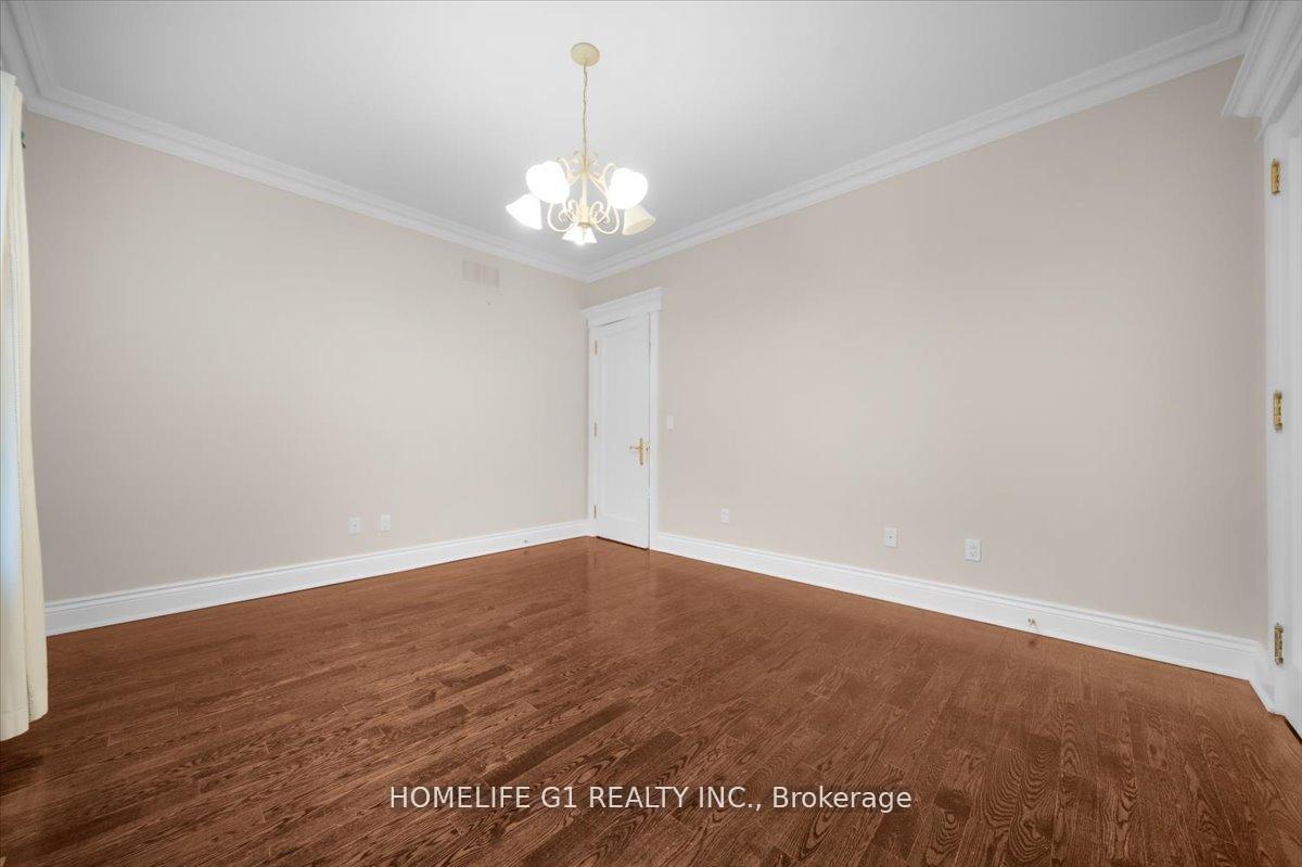 Photo 28 of 210 St Leonards Avenue, North York, Bridle Path-Sunnybrook-York Mills — HOMEH