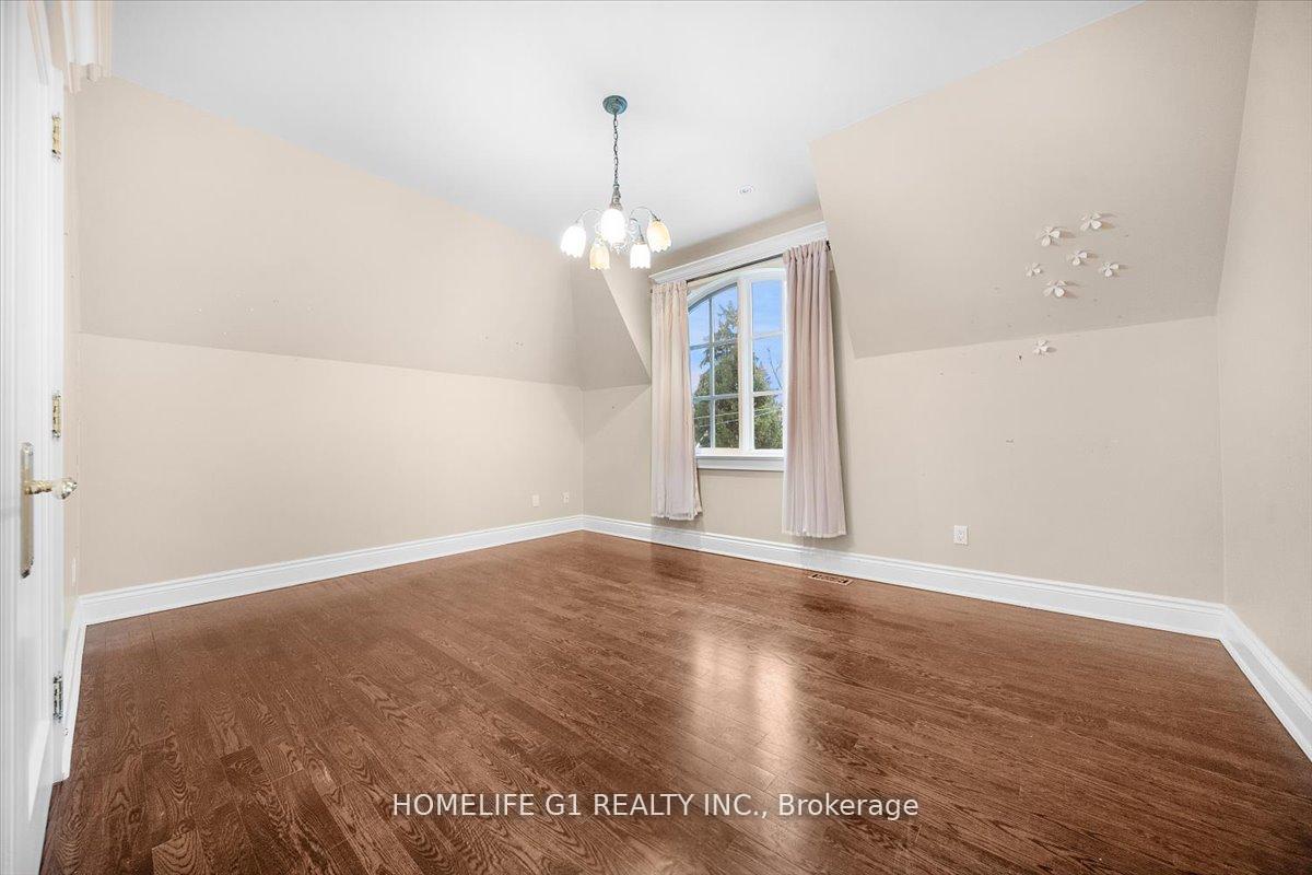 Photo 31 of 210 St Leonards Avenue, North York, Bridle Path-Sunnybrook-York Mills — HOMEH