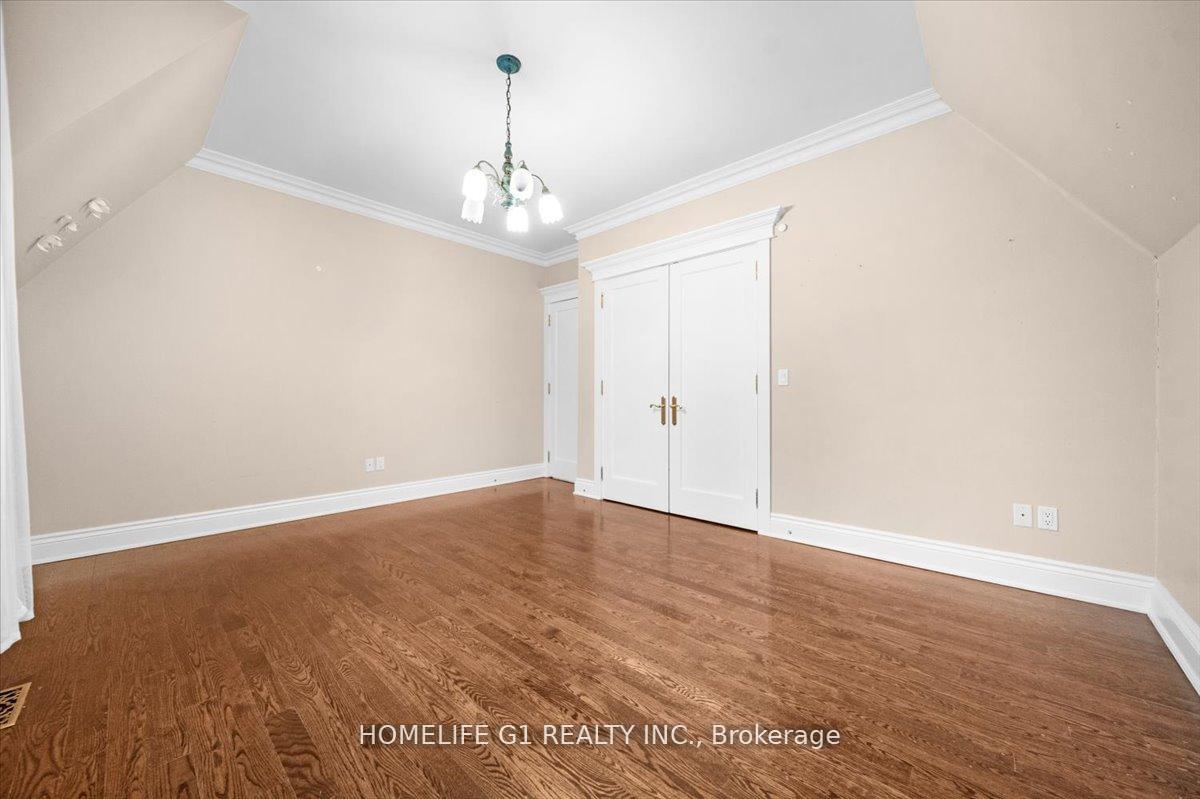 Photo 32 of 210 St Leonards Avenue, North York, Bridle Path-Sunnybrook-York Mills — HOMEH