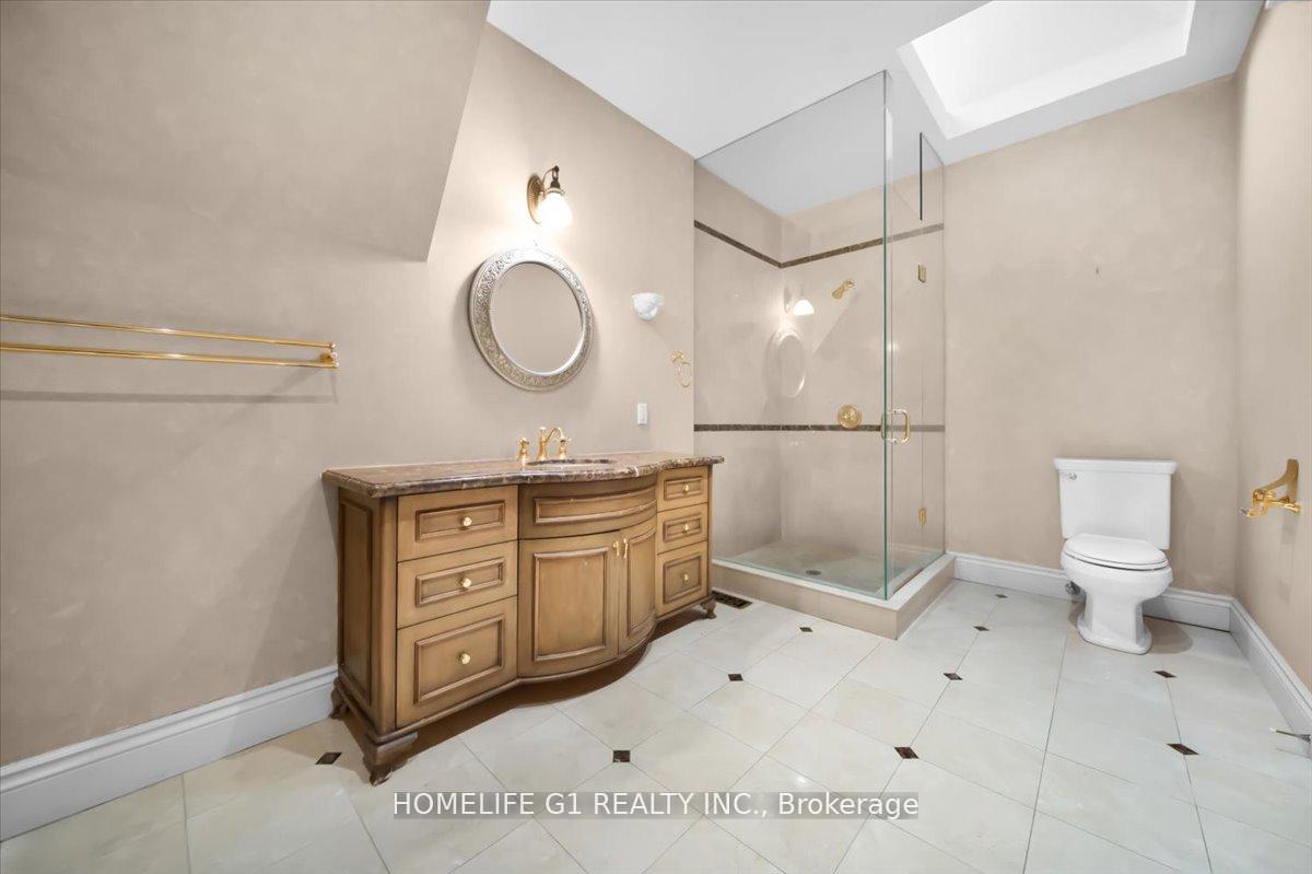 Photo 36 of 210 St Leonards Avenue, North York, Bridle Path-Sunnybrook-York Mills — HOMEH
