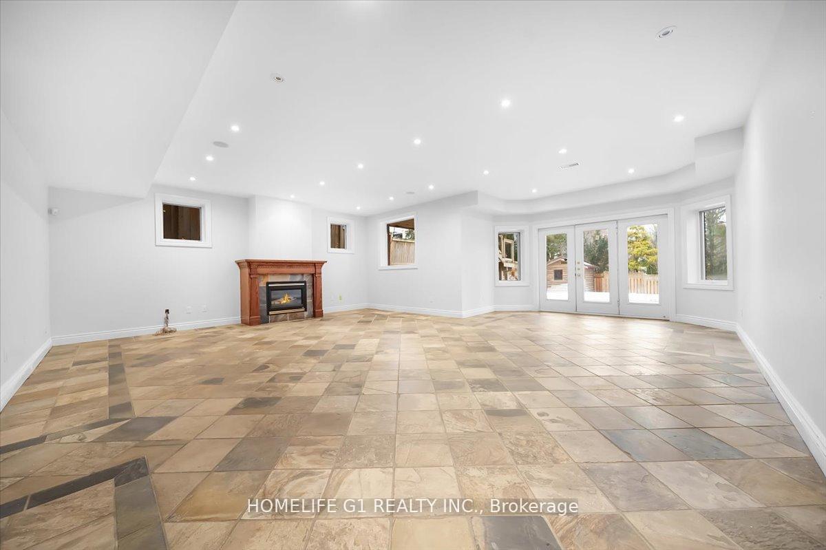 Photo 40 of 210 St Leonards Avenue, North York, Bridle Path-Sunnybrook-York Mills — HOMEH