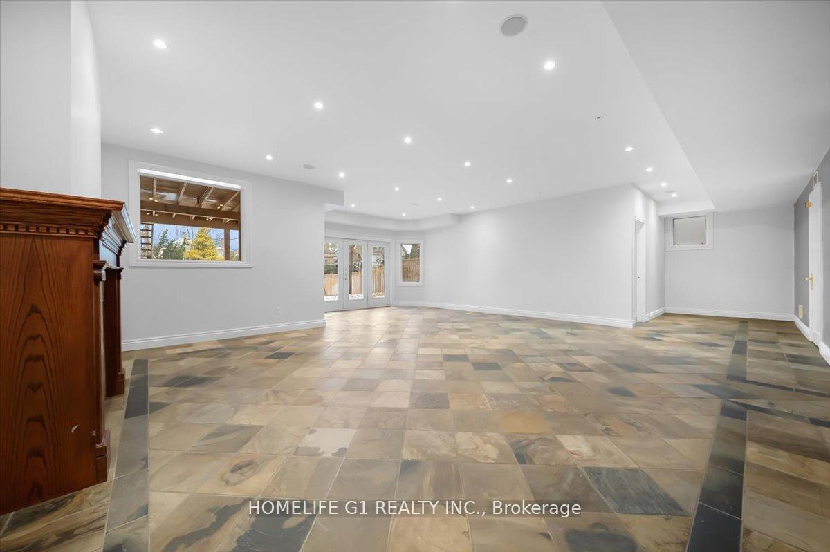 Photo 41 of 210 St Leonards Avenue, North York, Bridle Path-Sunnybrook-York Mills — HOMEH