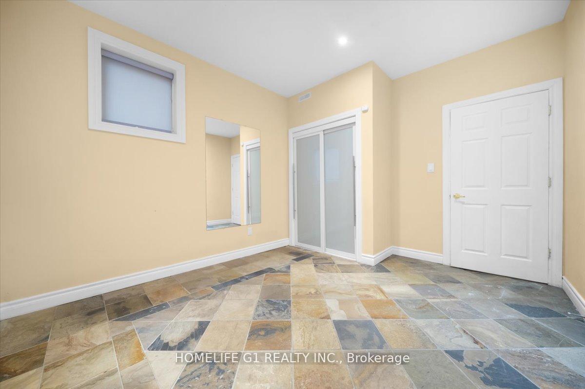 Photo 43 of 210 St Leonards Avenue, North York, Bridle Path-Sunnybrook-York Mills — HOMEH
