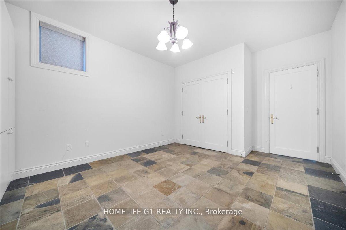 Photo 44 of 210 St Leonards Avenue, North York, Bridle Path-Sunnybrook-York Mills — HOMEH