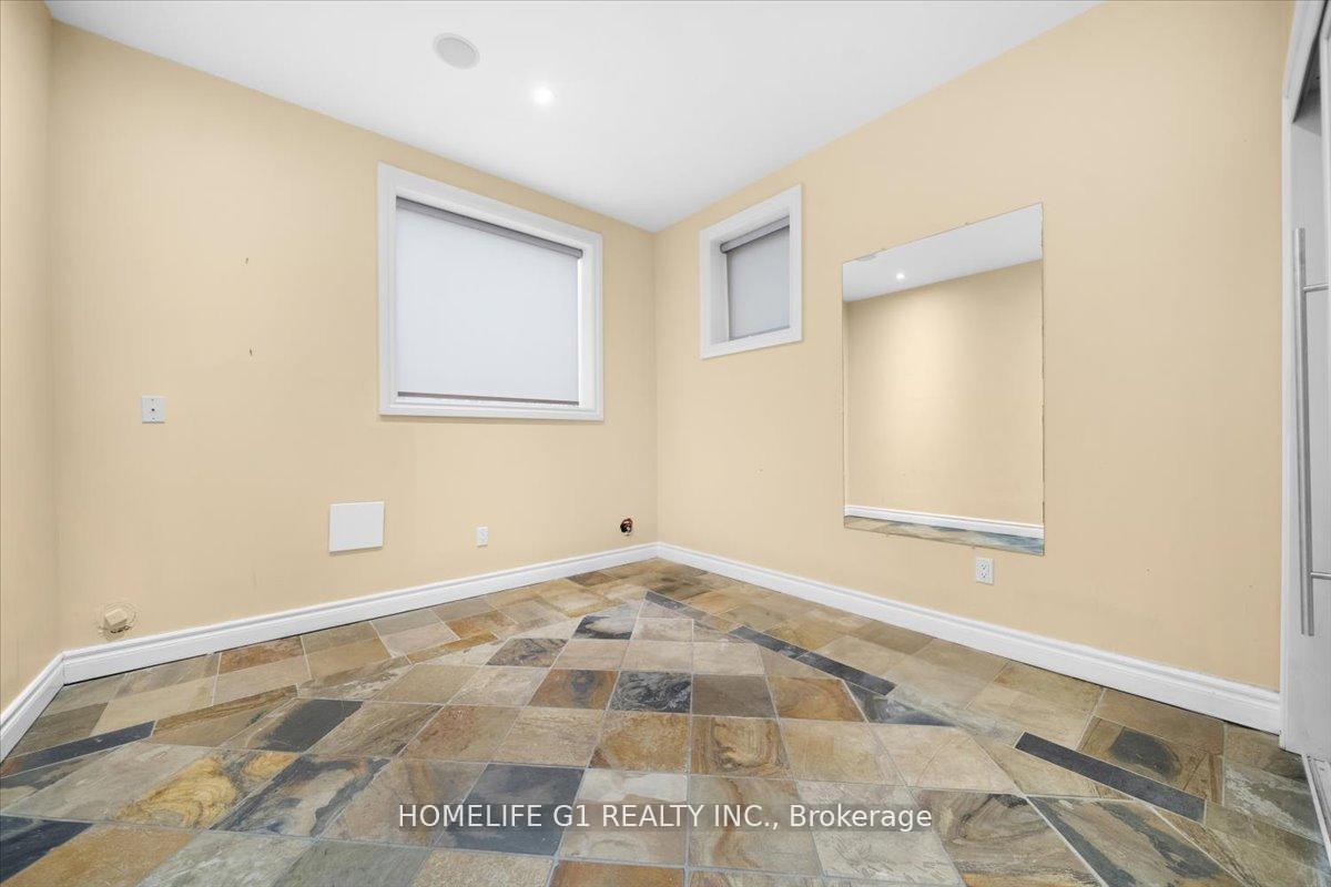 Photo 46 of 210 St Leonards Avenue, North York, Bridle Path-Sunnybrook-York Mills — HOMEH