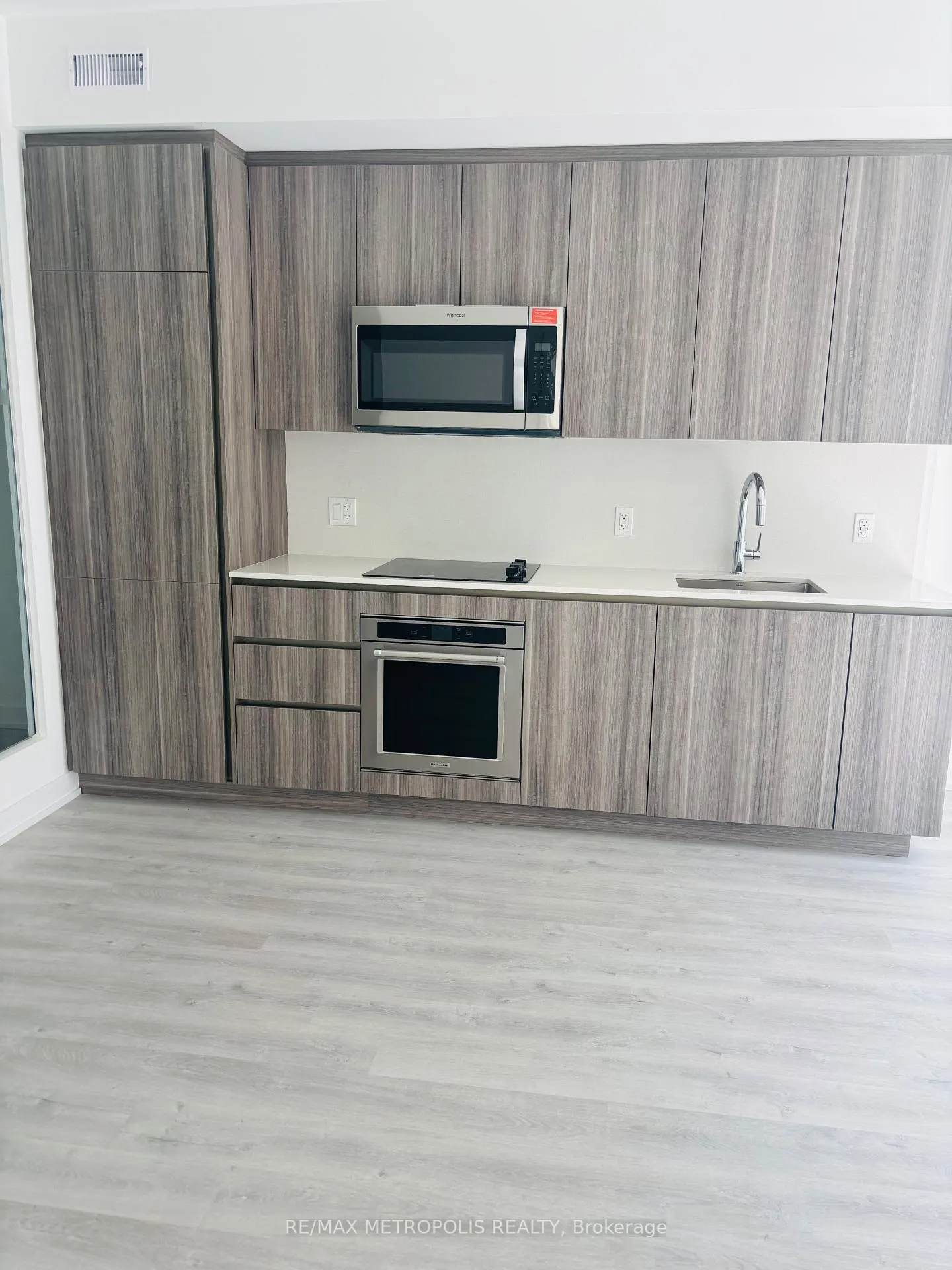 Photo 3 of Unit 927, 15 Richardson Street, Toronto, Waterfront Communities — HOMEH
