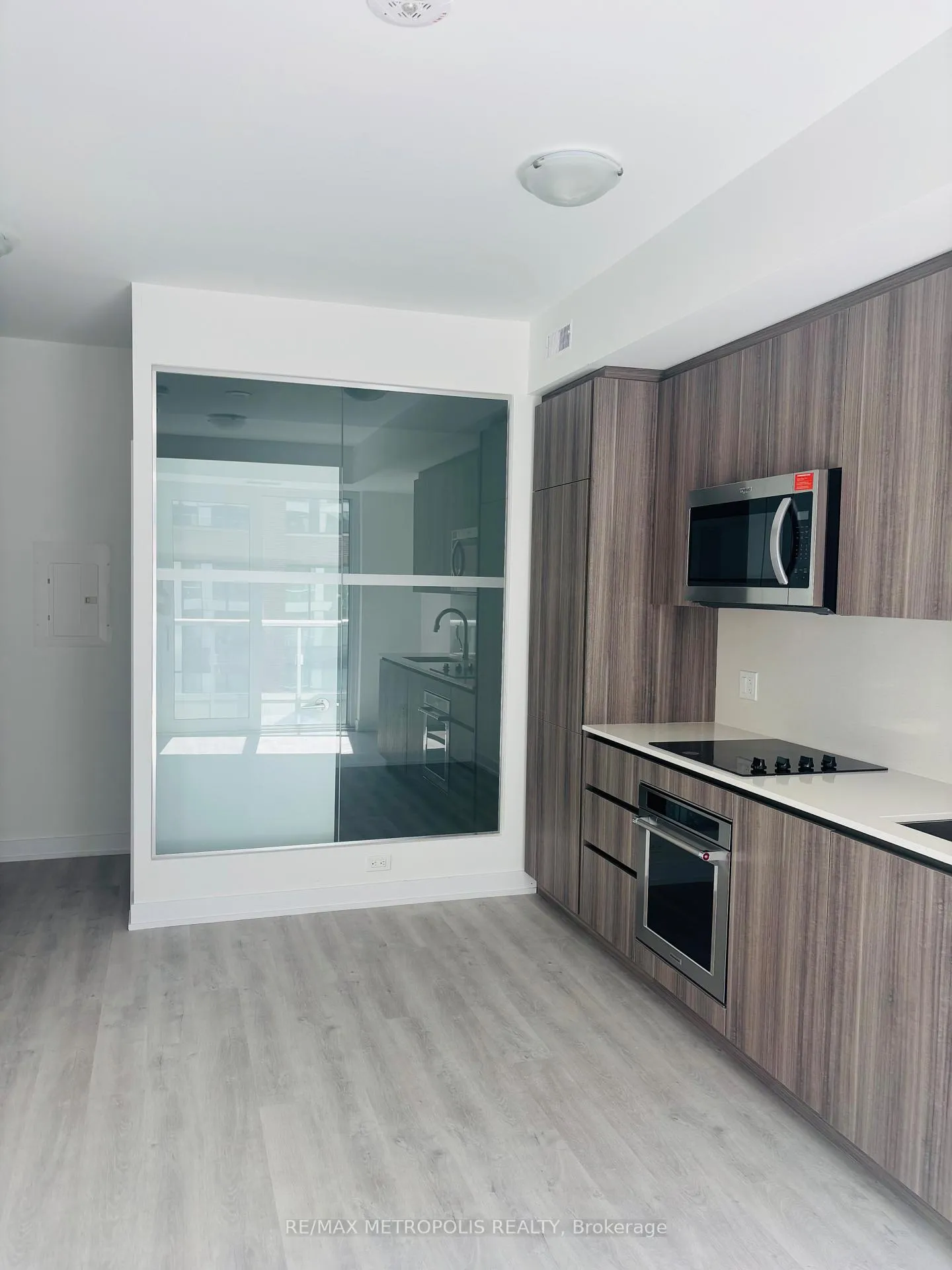 Photo 5 of Unit 927, 15 Richardson Street, Toronto, Waterfront Communities — HOMEH