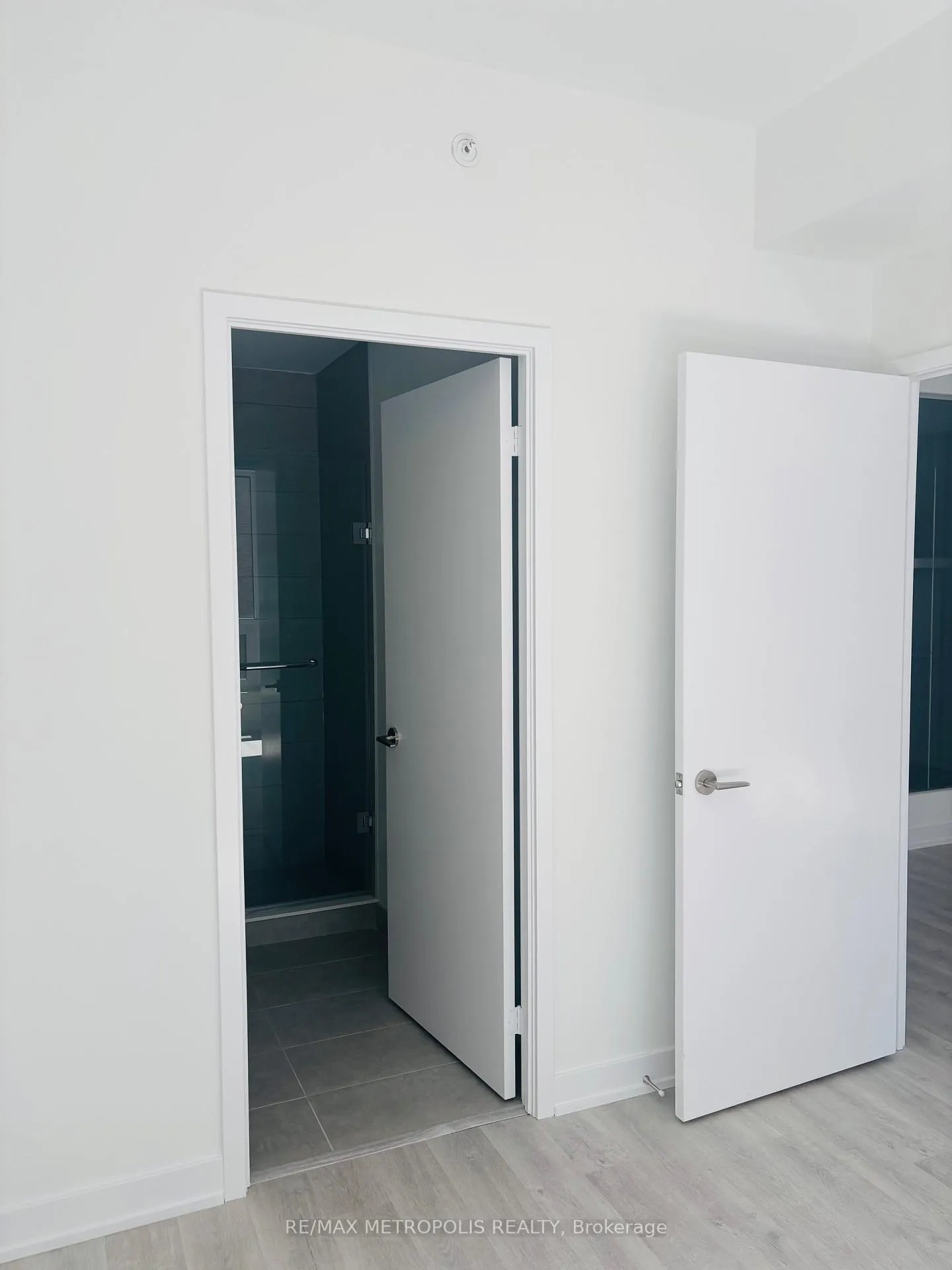 Photo 8 of Unit 927, 15 Richardson Street, Toronto, Waterfront Communities — HOMEH