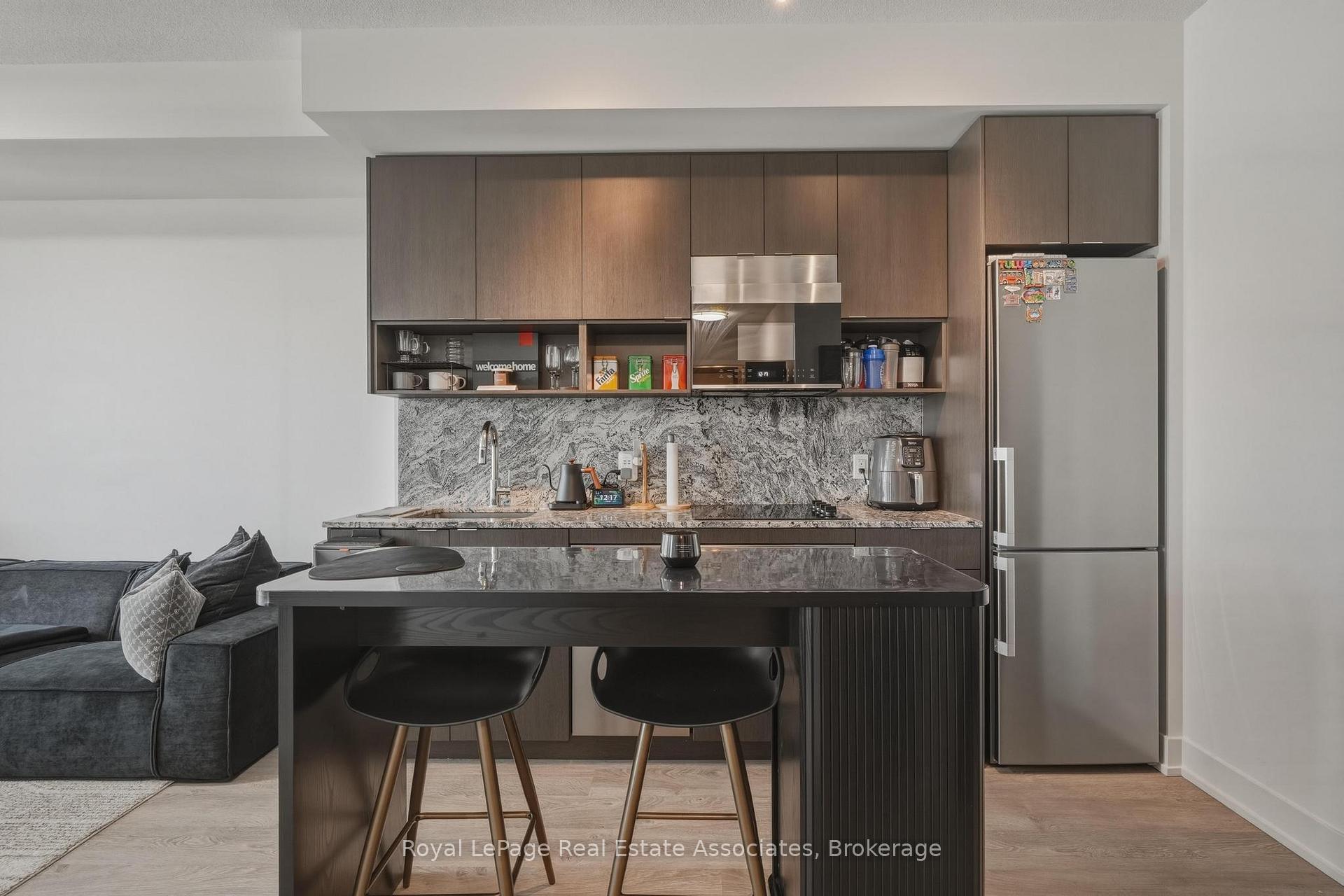Photo 3 of Unit 3020, 9 Mabelle Avenue, Etobicoke, Islington-City Centre West — HOMEH