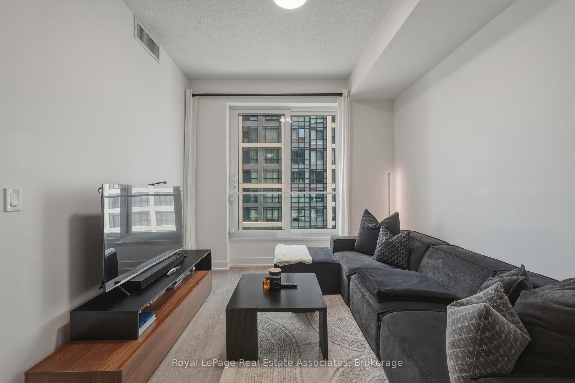 Photo 8 of Unit 3020, 9 Mabelle Avenue, Etobicoke, Islington-City Centre West — HOMEH