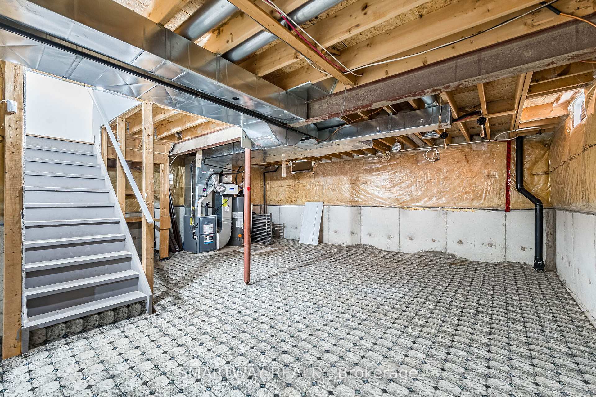 Photo 38 of 38 Lockburn Crescent, Brampton, Fletcher's Meadow — HOMEH