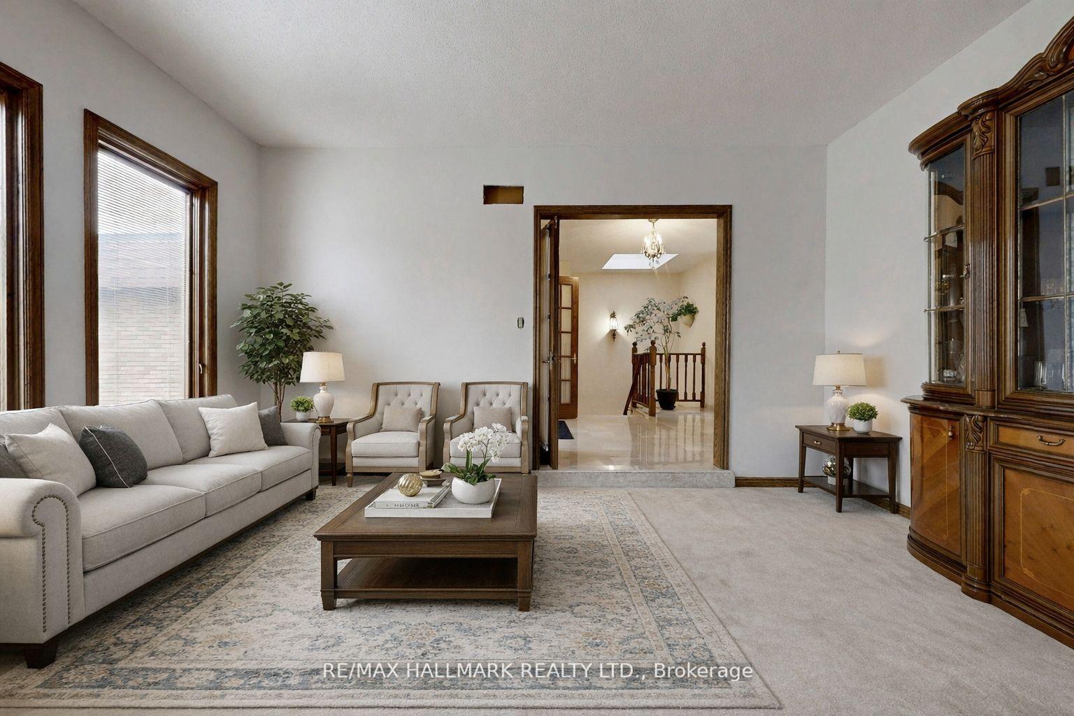 Photo 10 of 101 Leyburn Avenue, Richmond Hill, Westbrook — HOMEH