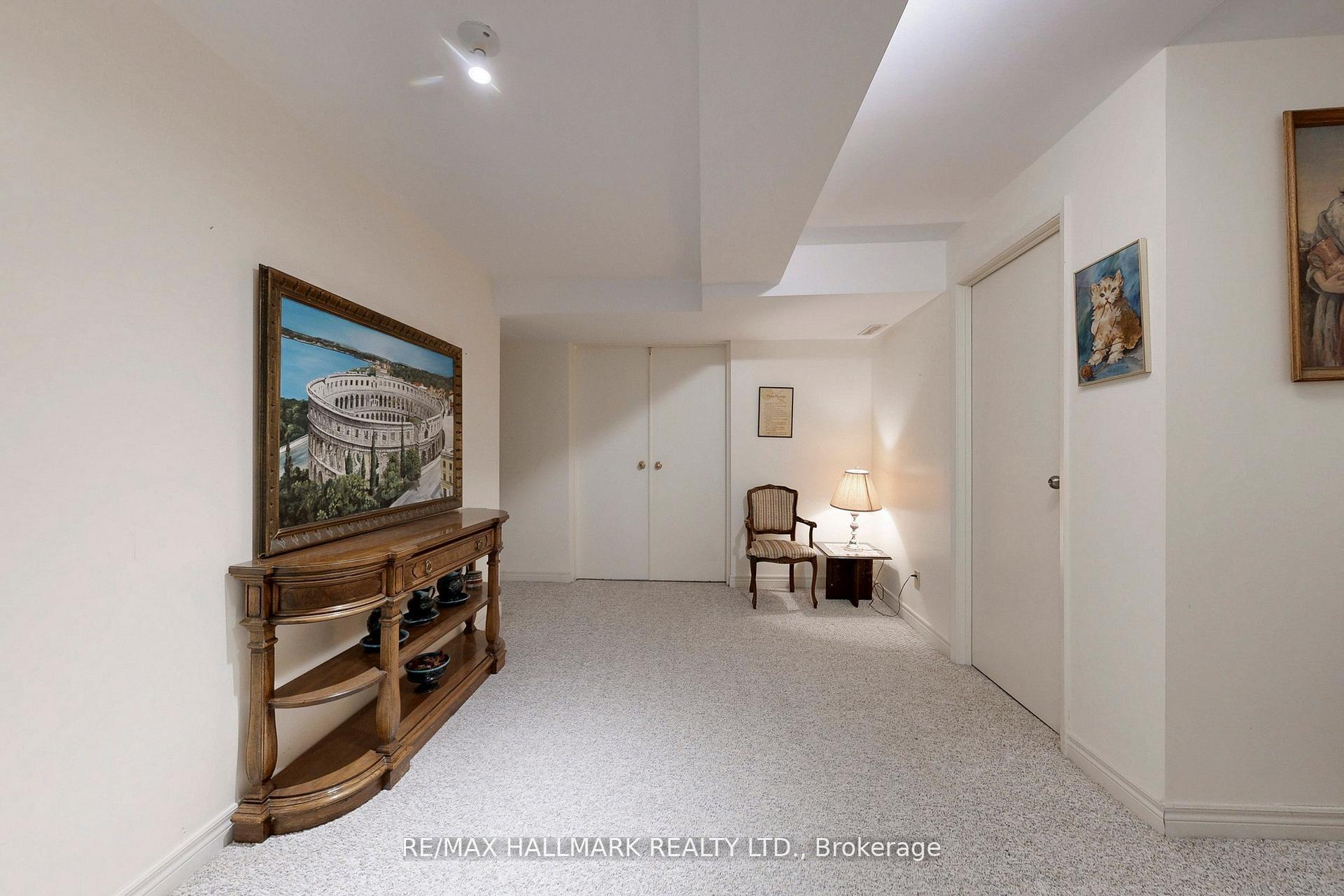 Photo 14 of 101 Leyburn Avenue, Richmond Hill, Westbrook — HOMEH