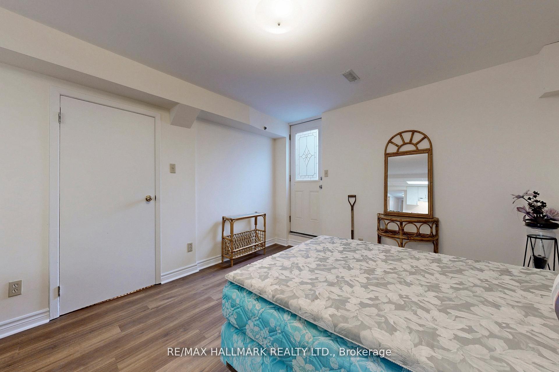 Photo 18 of 101 Leyburn Avenue, Richmond Hill, Westbrook — HOMEH
