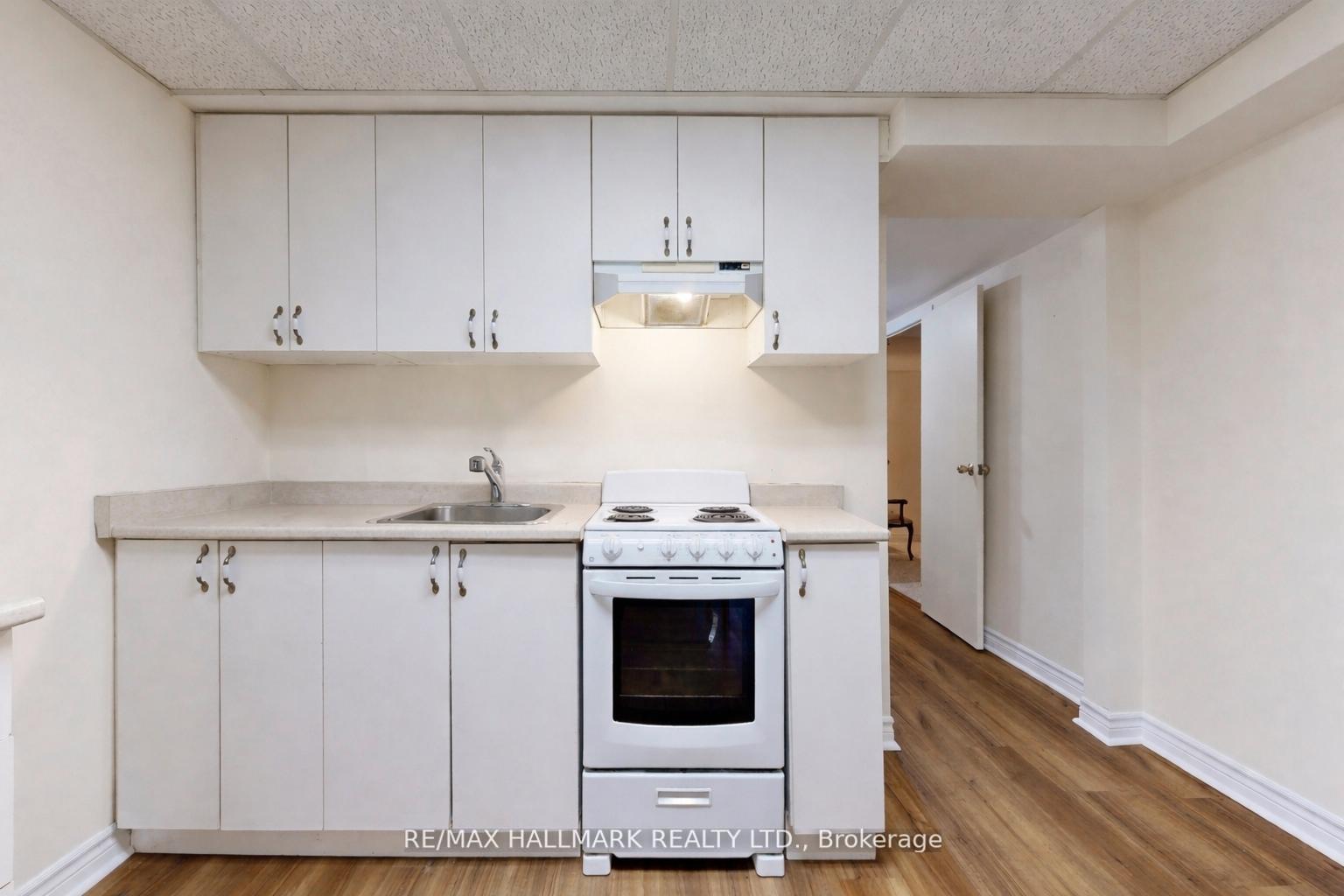 Photo 19 of 101 Leyburn Avenue, Richmond Hill, Westbrook — HOMEH