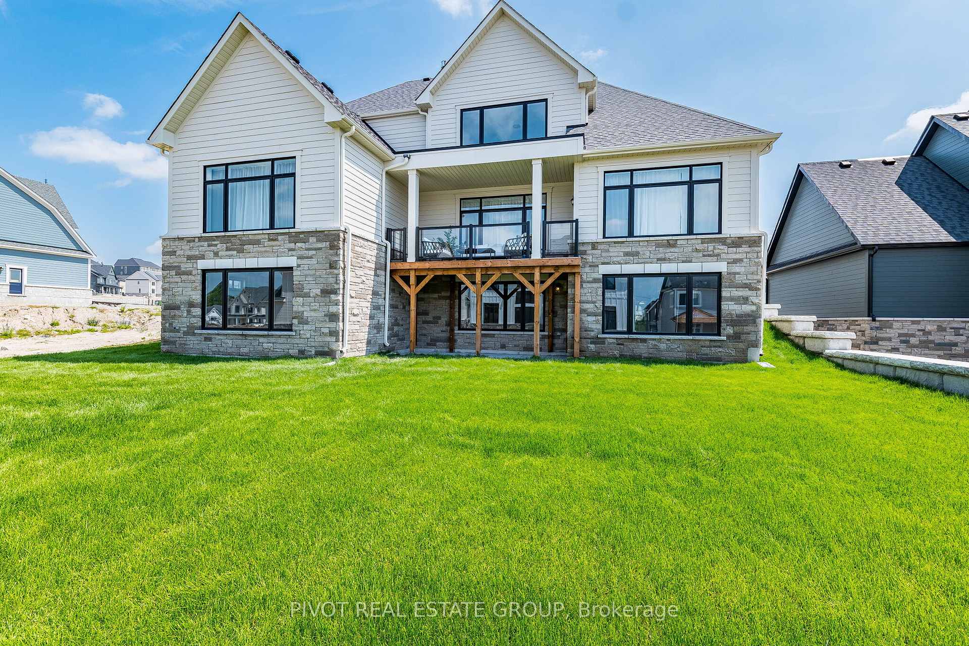 Photo 25 of 10 Herbert Avenue, Oro-Medonte, Rural Oro-Medonte — HOMEH