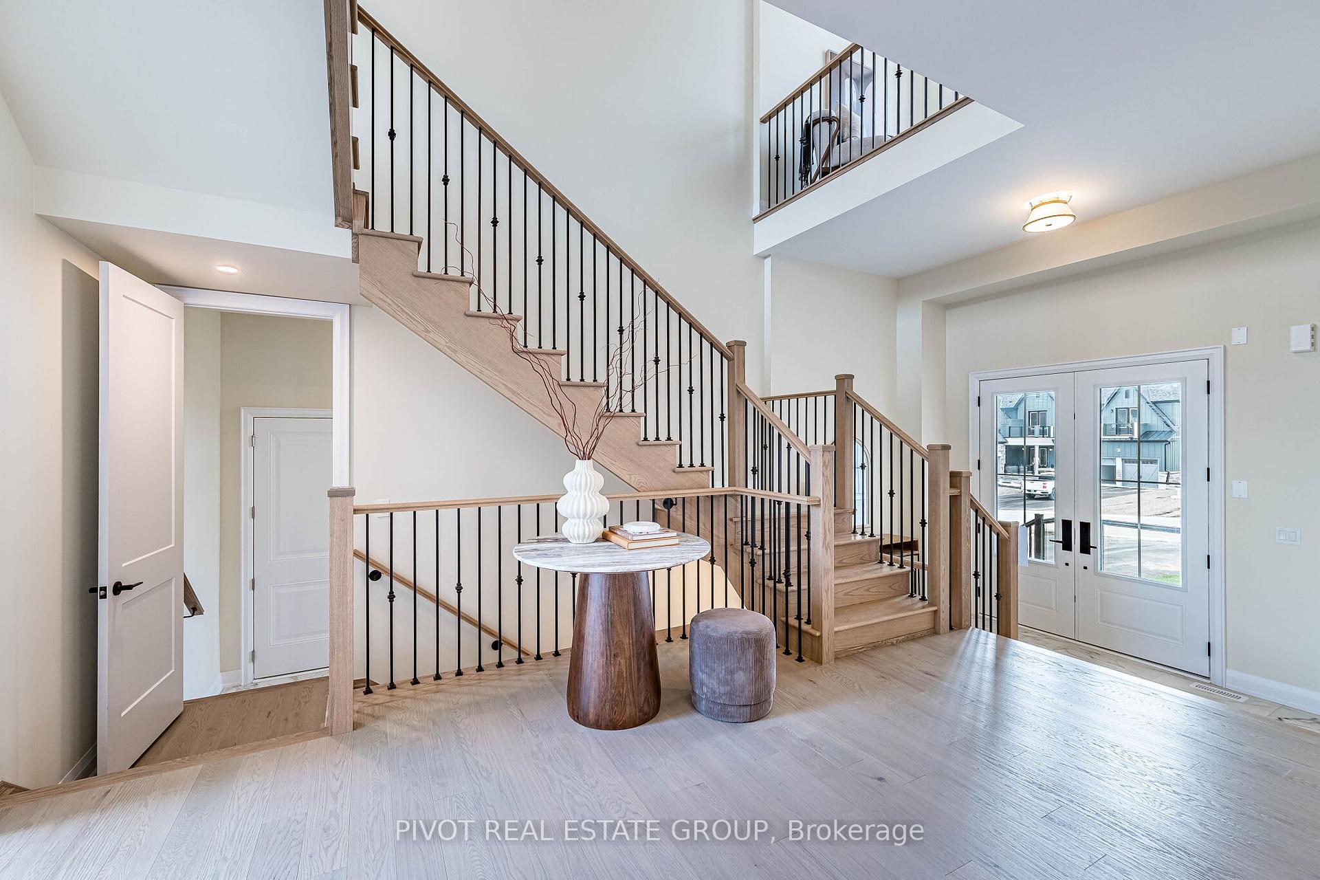 Photo 4 of 11 Pinetree Drive, Oro-Medonte — HOMEH