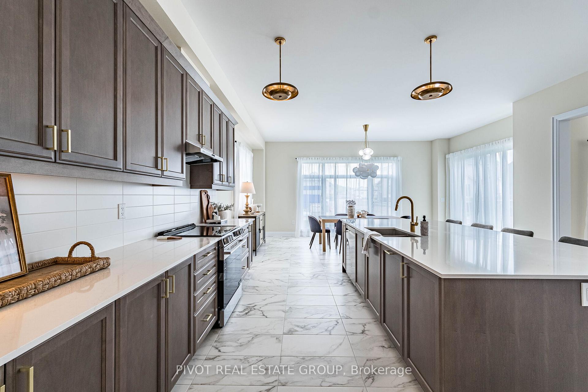 Photo 10 of 11 Pinetree Drive, Oro-Medonte — HOMEH