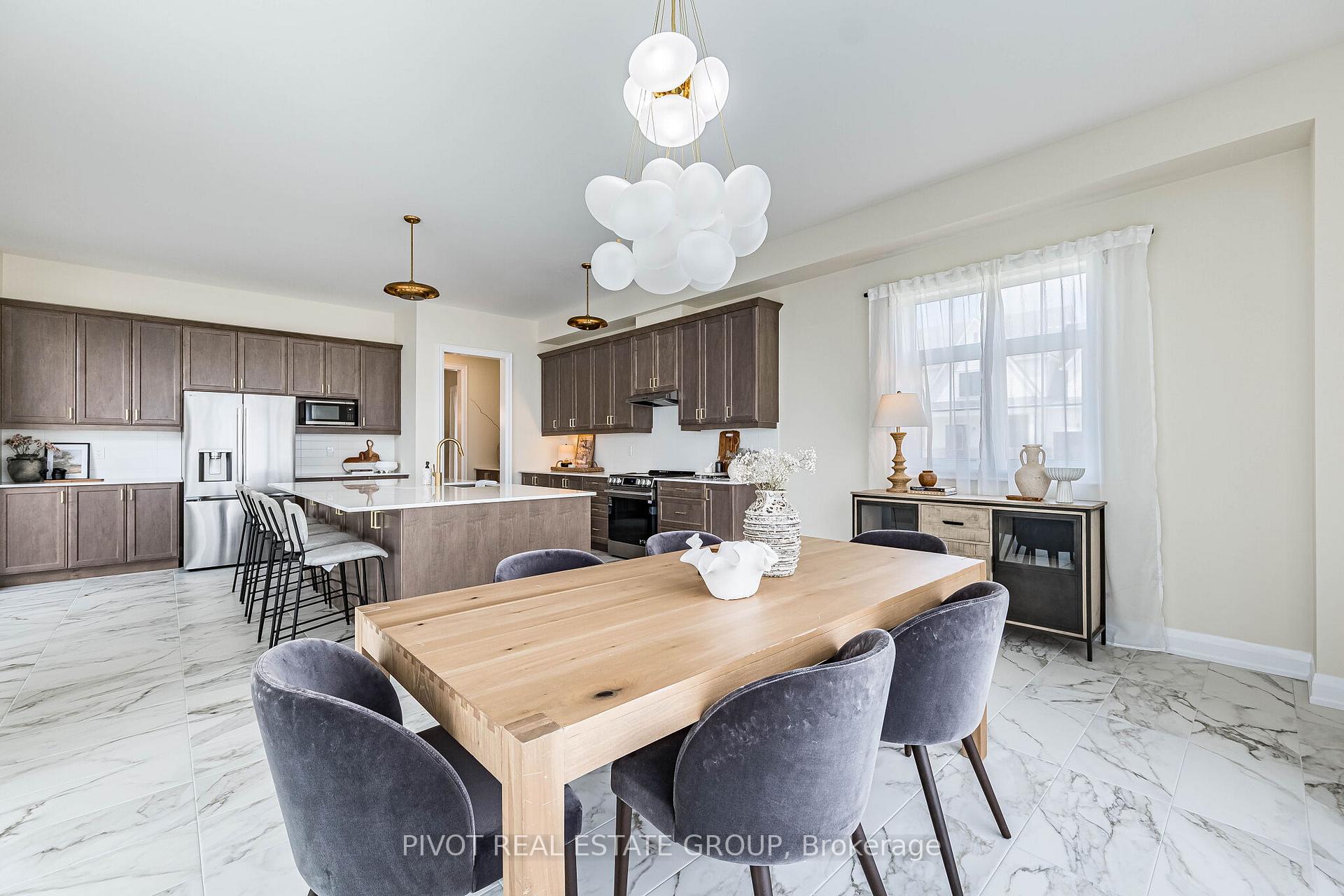Photo 14 of 11 Pinetree Drive, Oro-Medonte — HOMEH