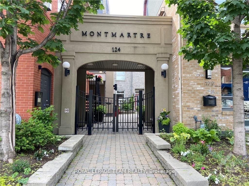 Front of Unit B204, 124 Guigues Avenue