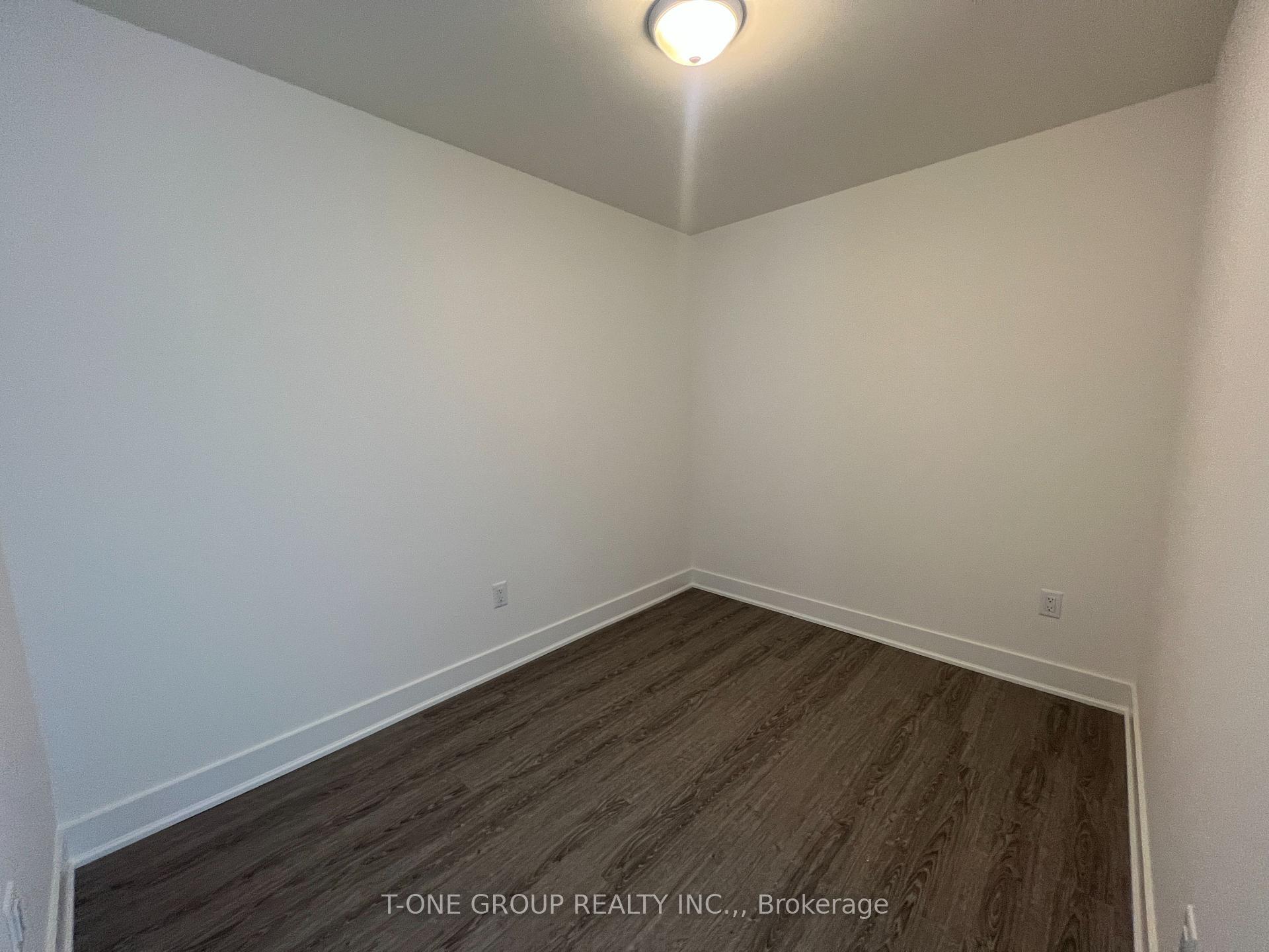 Photo 9 of Unit 1007, 185 Deerfield Road, Newmarket, Central Newmarket — HOMEH