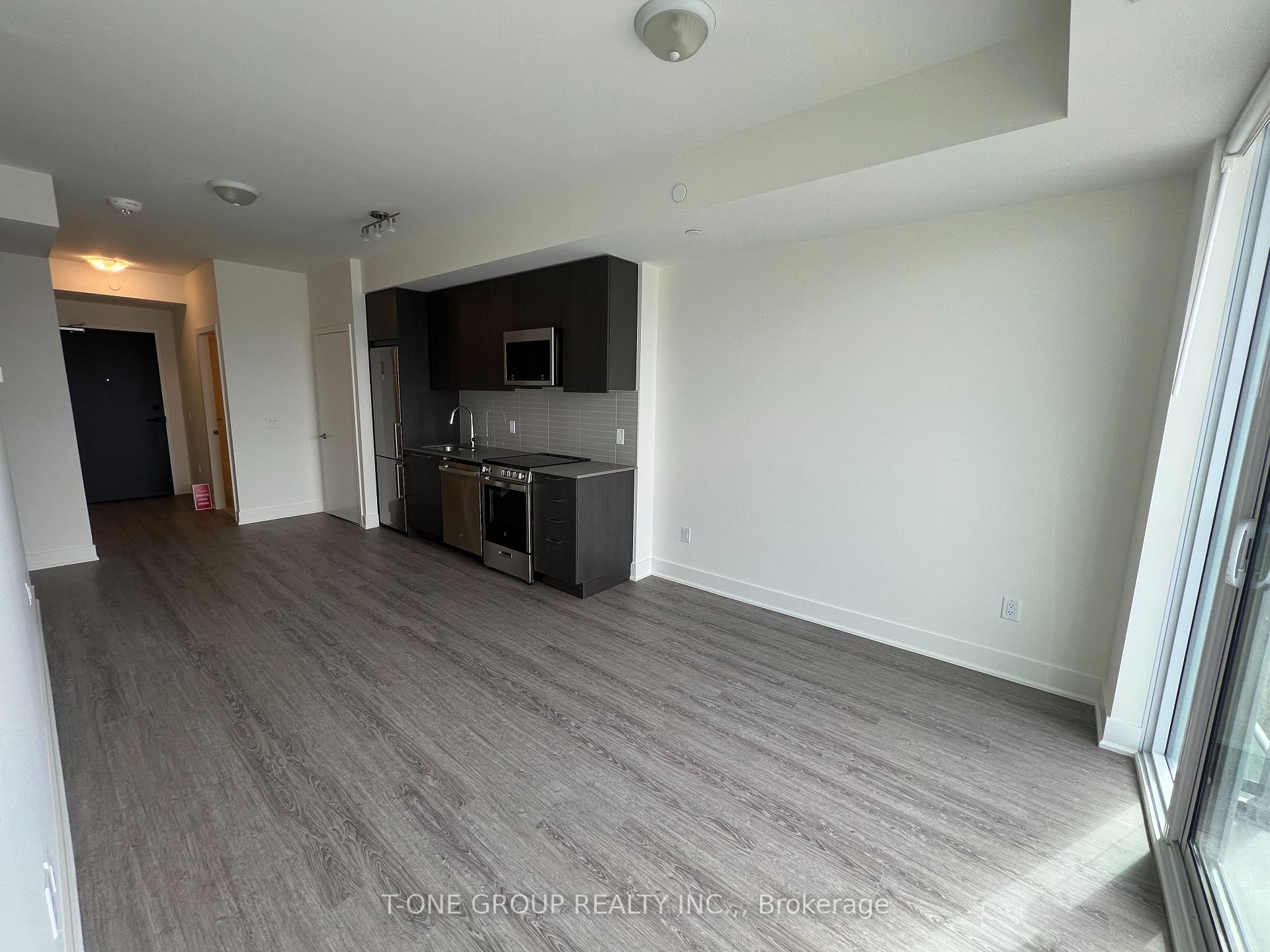 Photo 11 of Unit 1007, 185 Deerfield Road, Newmarket, Central Newmarket — HOMEH
