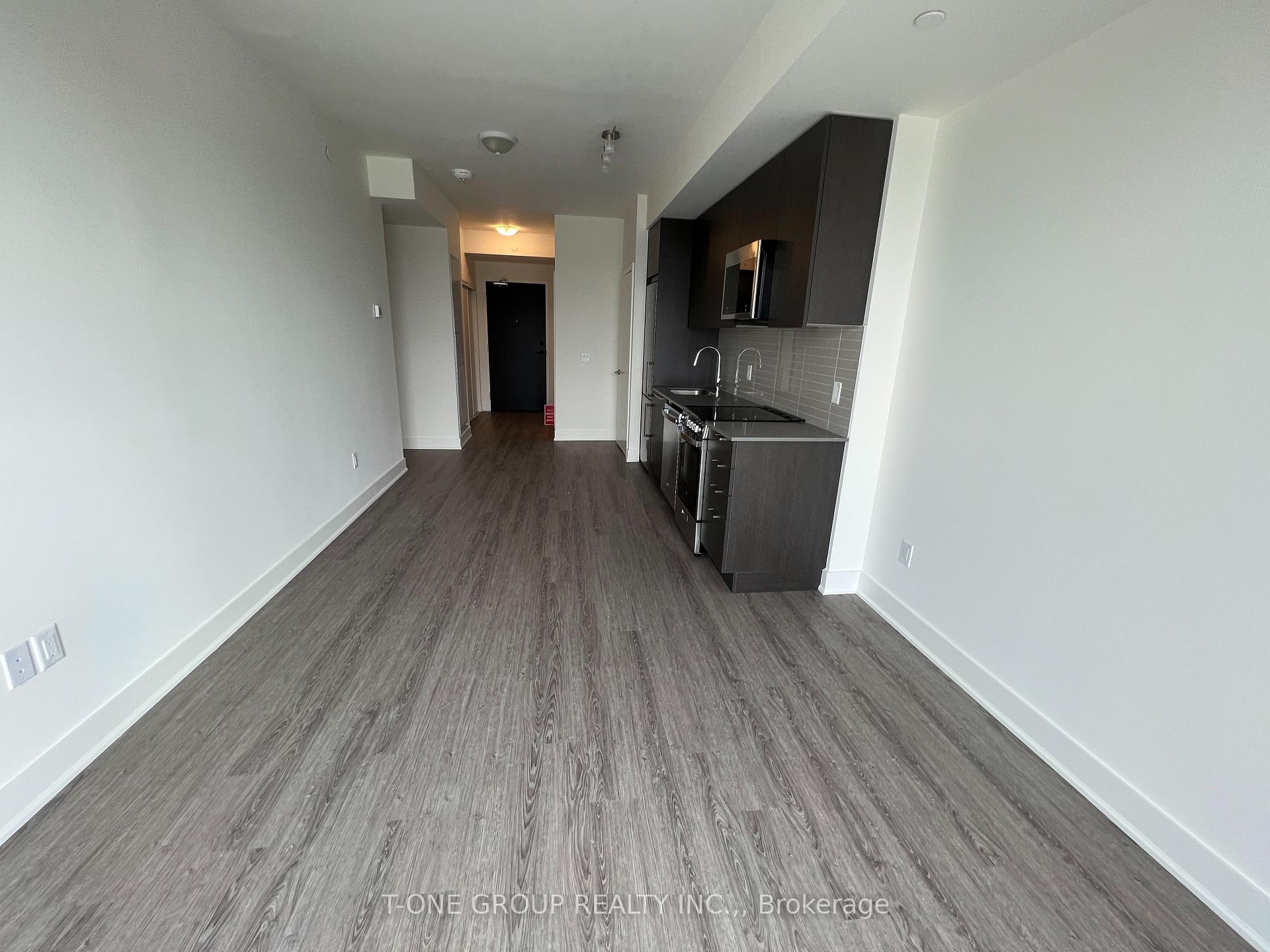 Photo 12 of Unit 1007, 185 Deerfield Road, Newmarket, Central Newmarket — HOMEH
