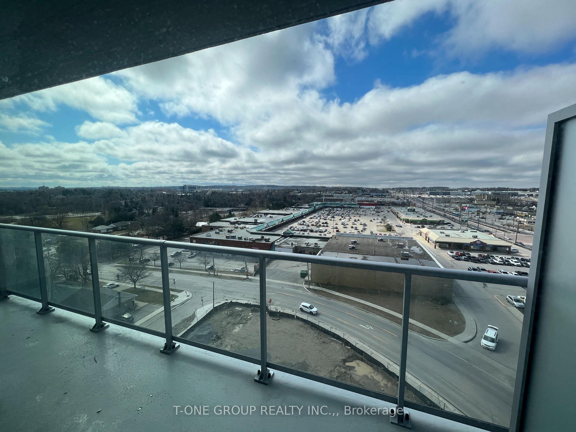 Photo 13 of Unit 1007, 185 Deerfield Road, Newmarket, Central Newmarket — HOMEH