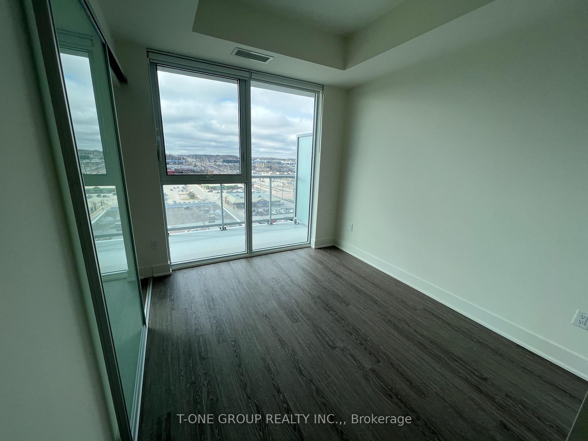 Photo 17 of Unit 1007, 185 Deerfield Road, Newmarket, Central Newmarket — HOMEH