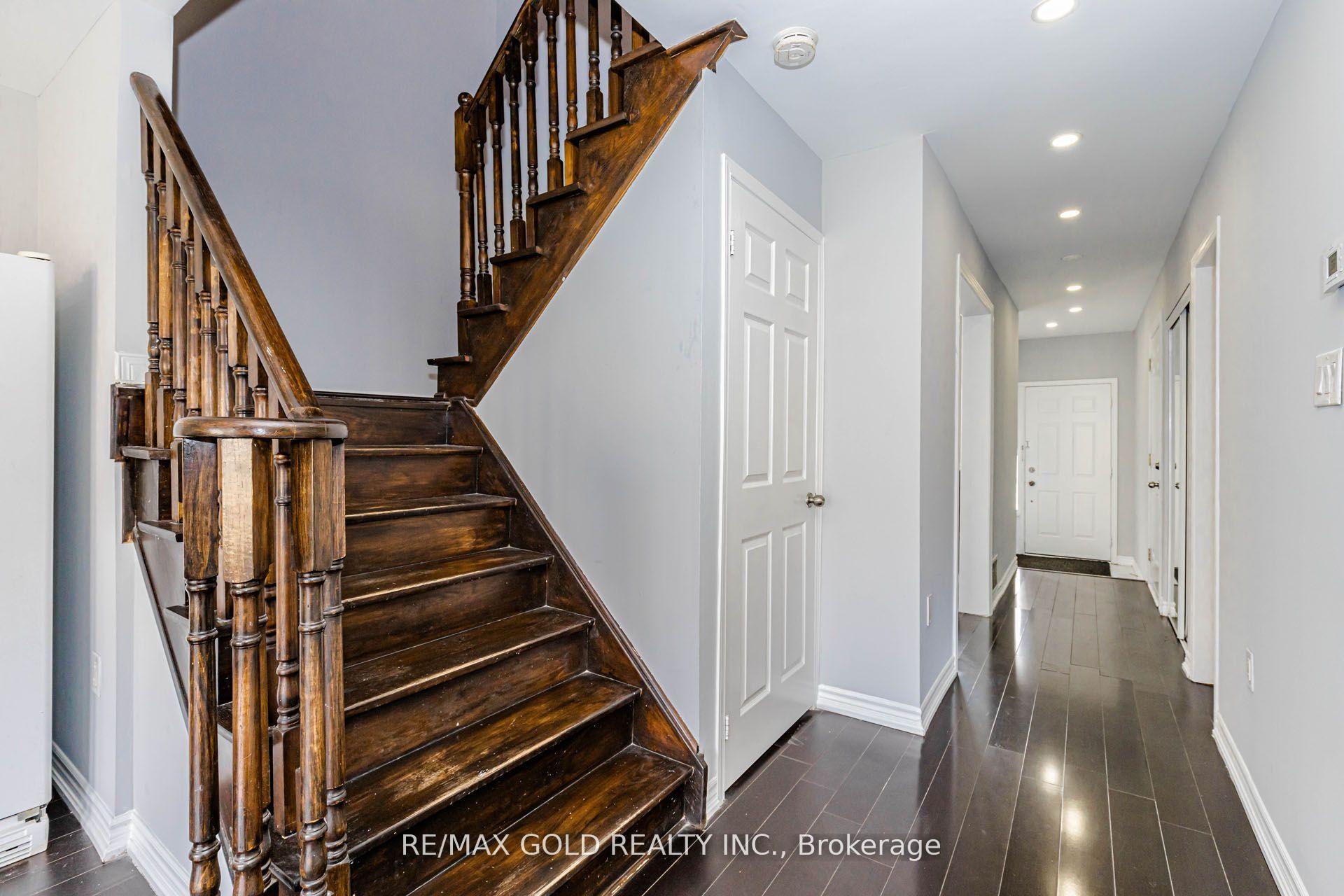 Photo 25 of 54 Creditstone Road, Brampton, Fletcher's Creek South — HOMEH
