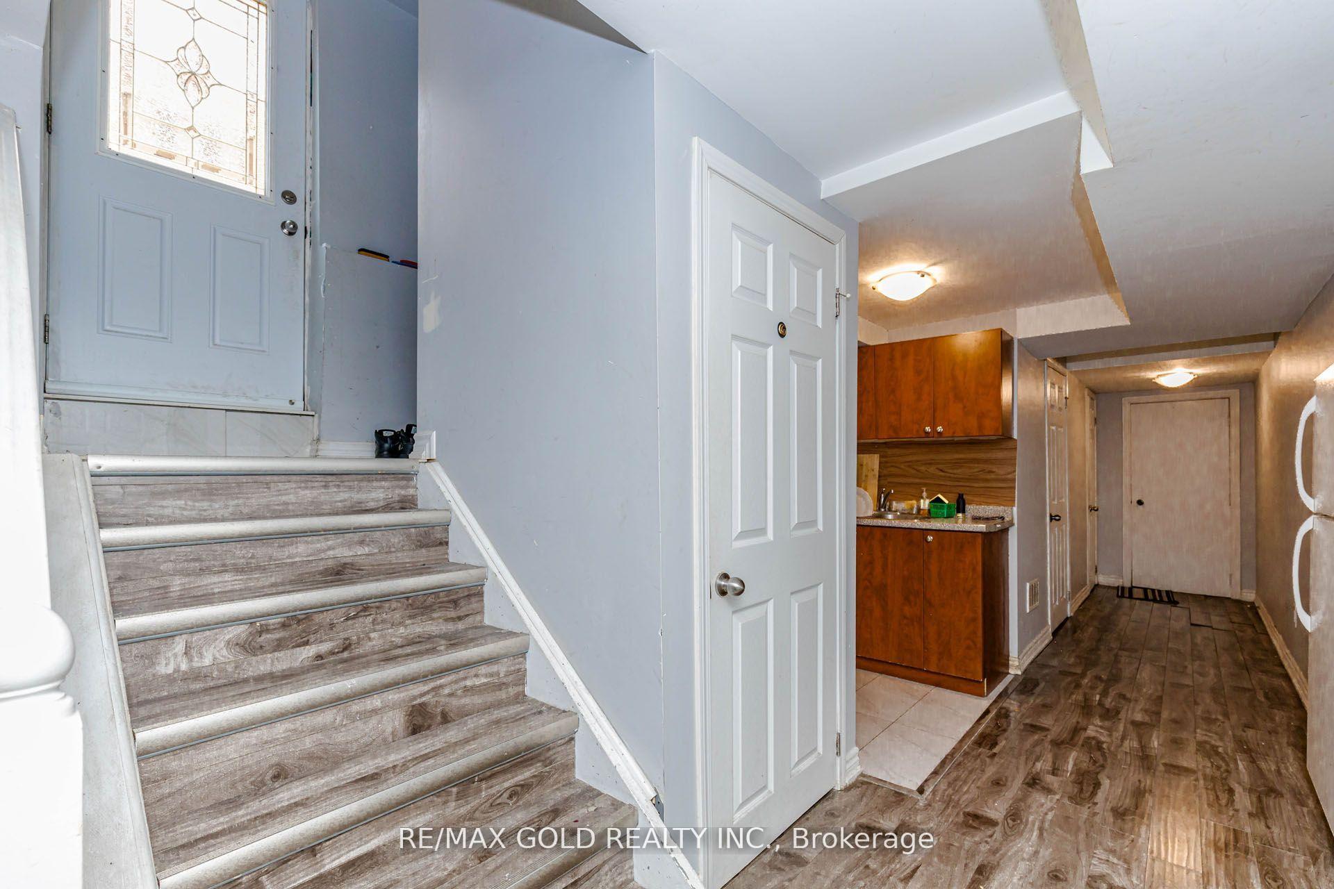 Photo 41 of 54 Creditstone Road, Brampton, Fletcher's Creek South — HOMEH