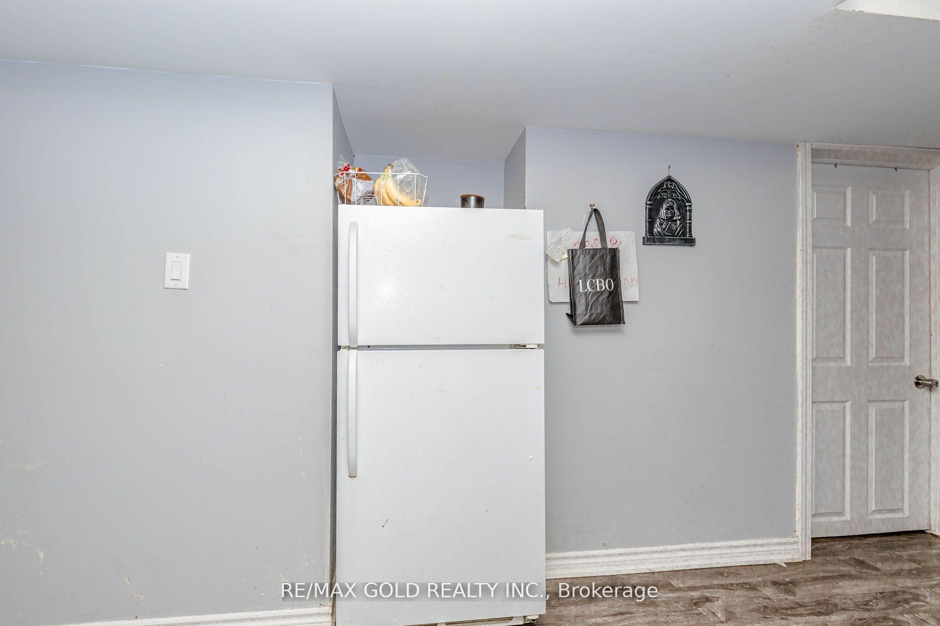 Photo 44 of 54 Creditstone Road, Brampton, Fletcher's Creek South — HOMEH