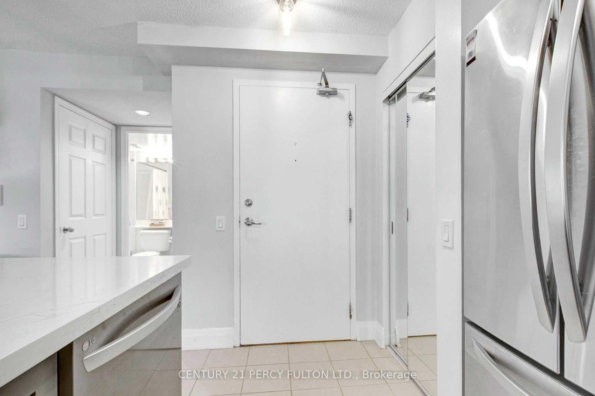 Photo 7 of Unit 1716, 155 Beecroft Road, North York, Lansing-Westgate — HOMEH