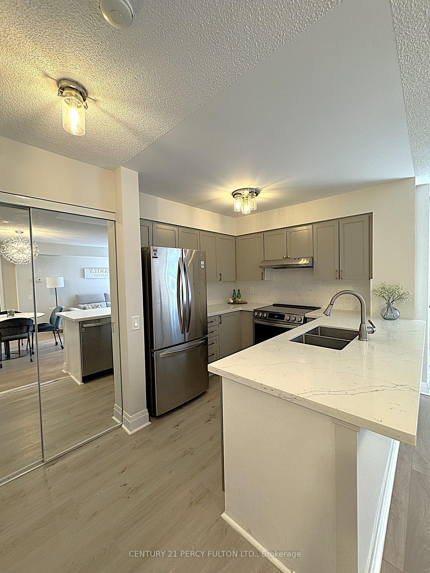 Photo 8 of Unit 1716, 155 Beecroft Road, North York, Lansing-Westgate — HOMEH