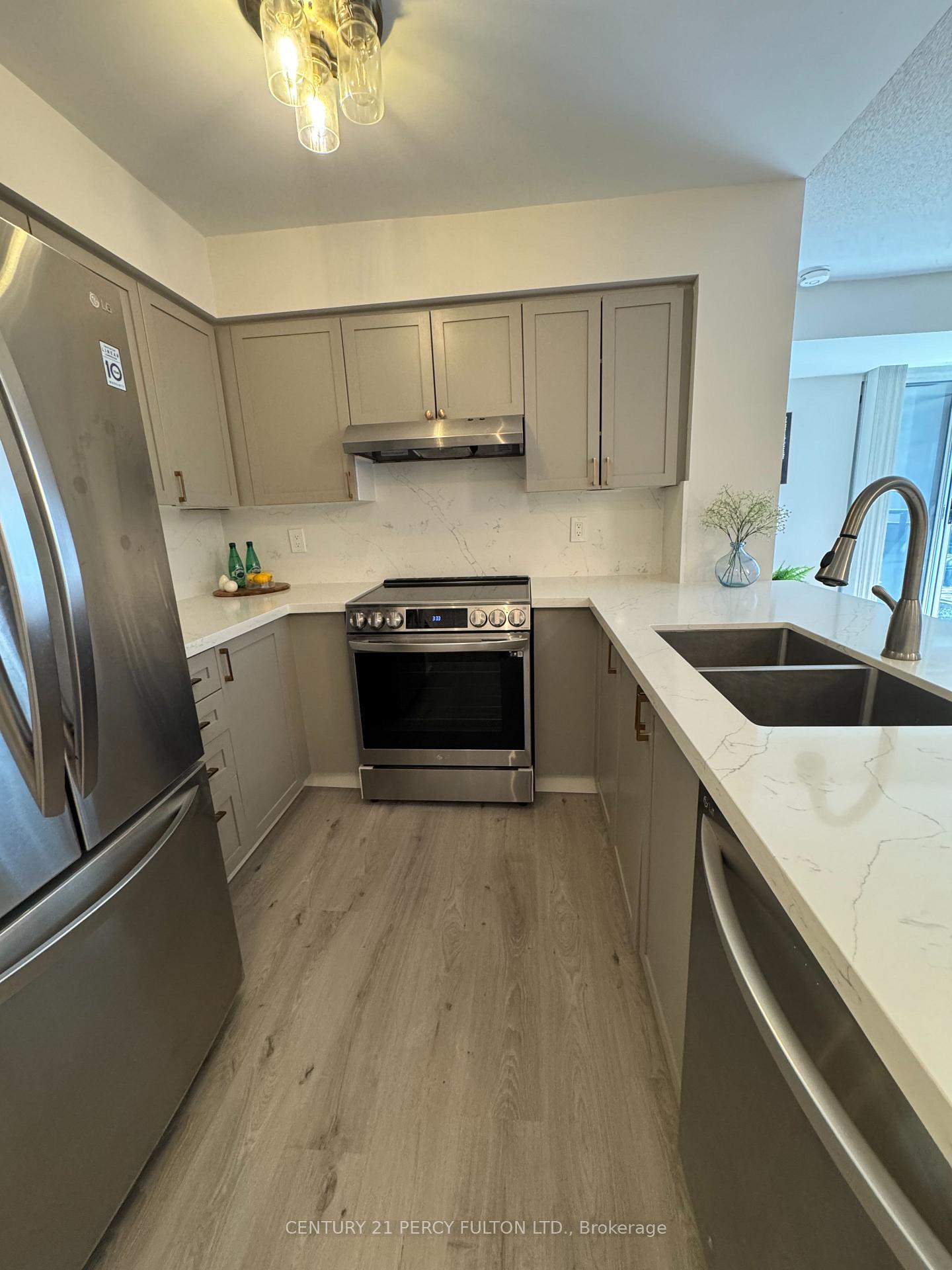 Photo 10 of Unit 1716, 155 Beecroft Road, North York, Lansing-Westgate — HOMEH