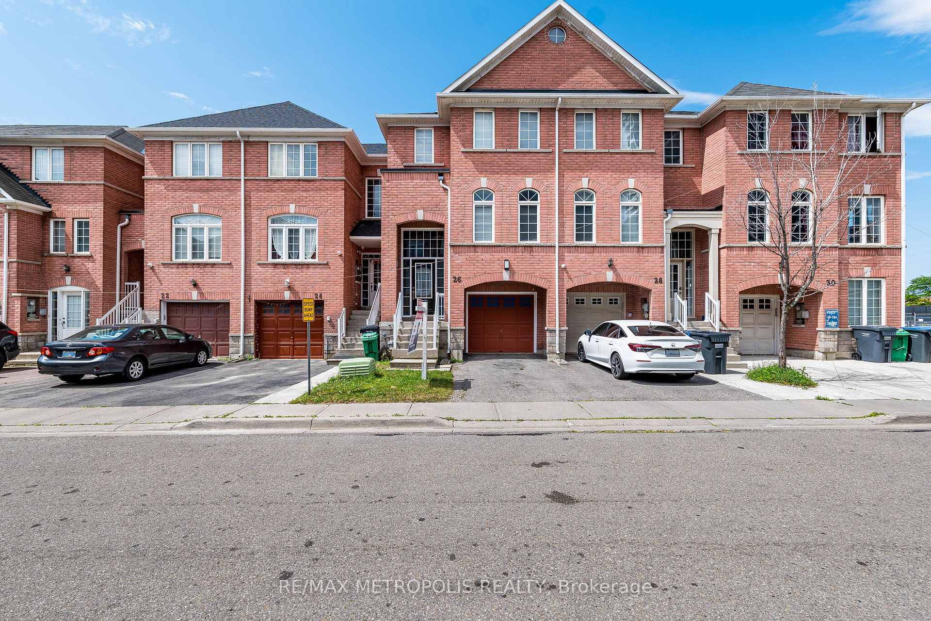 Photo 1 of 26 Beeston Road, Brampton, Fletcher's Creek South — HOMEH