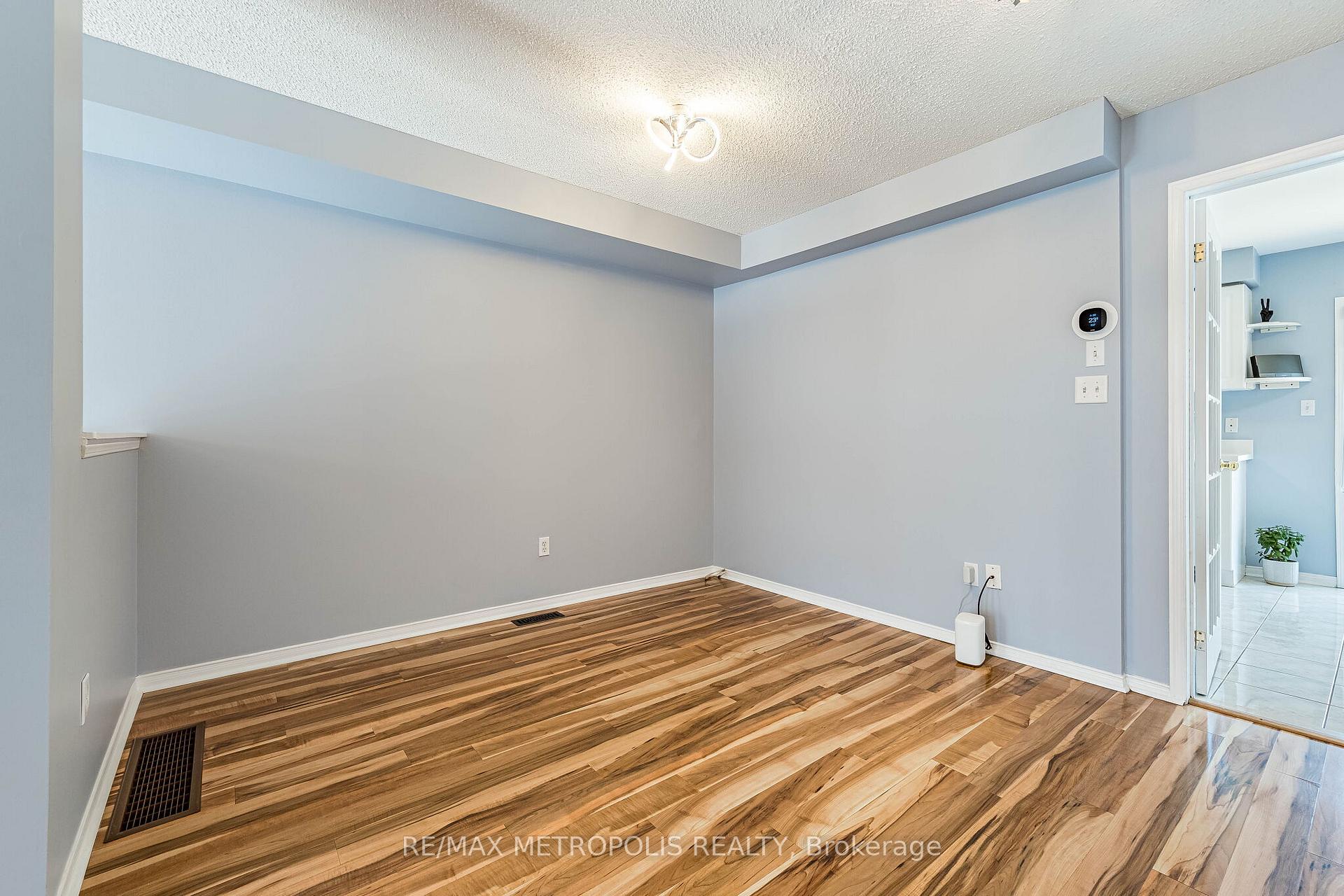 Photo 12 of 26 Beeston Road, Brampton, Fletcher's Creek South — HOMEH