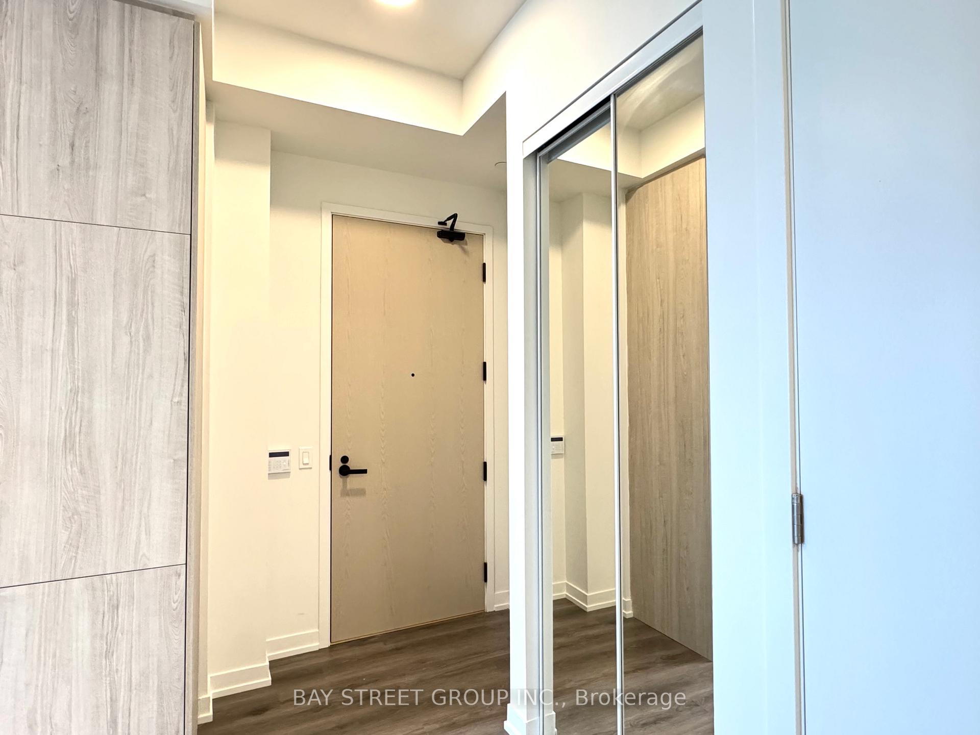 Photo 2 of Unit 6508, 225 Commerce Street, Vaughan, Vaughan Corporate Centre — HOMEH