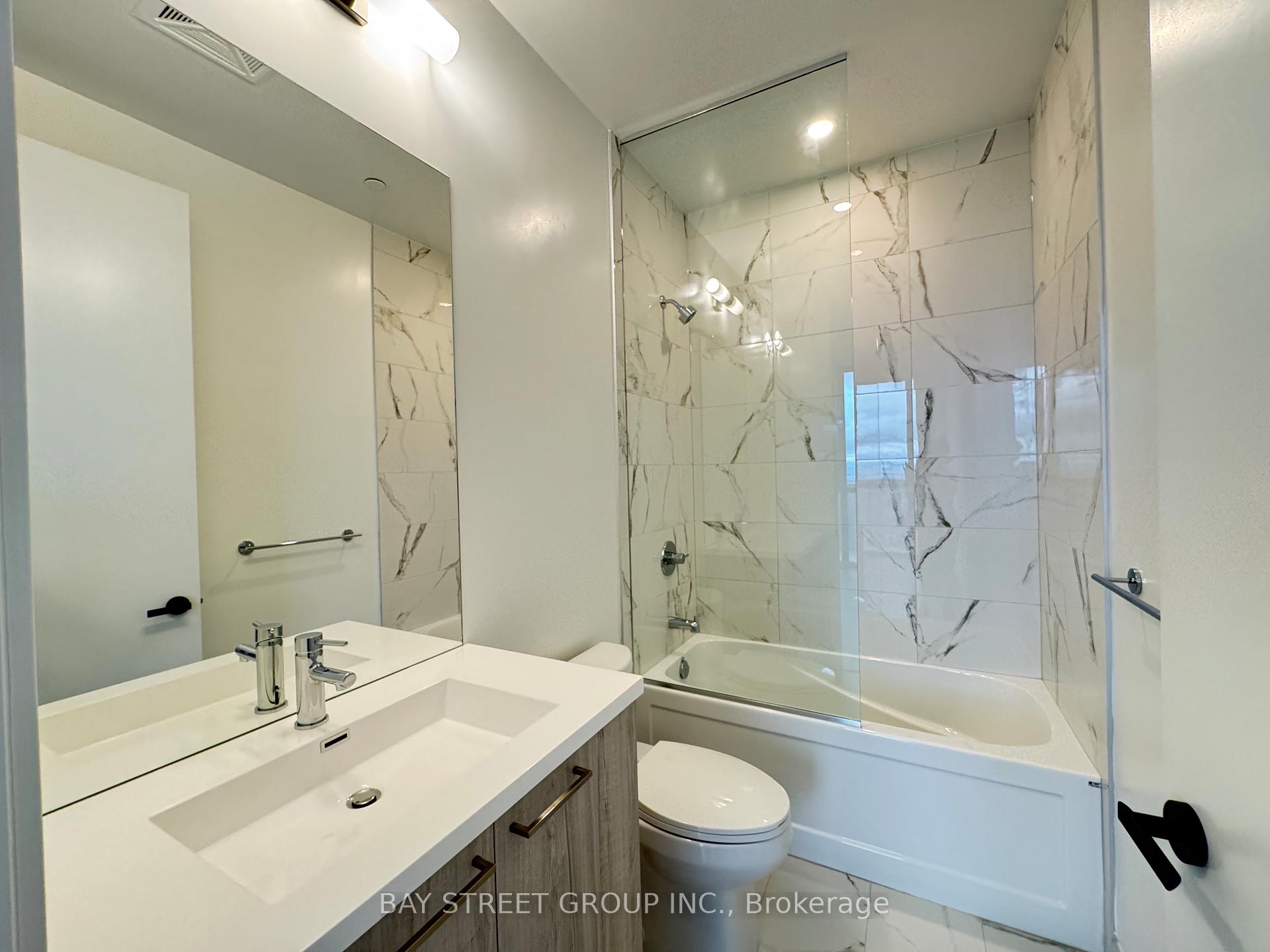 Photo 7 of Unit 6508, 225 Commerce Street, Vaughan, Vaughan Corporate Centre — HOMEH