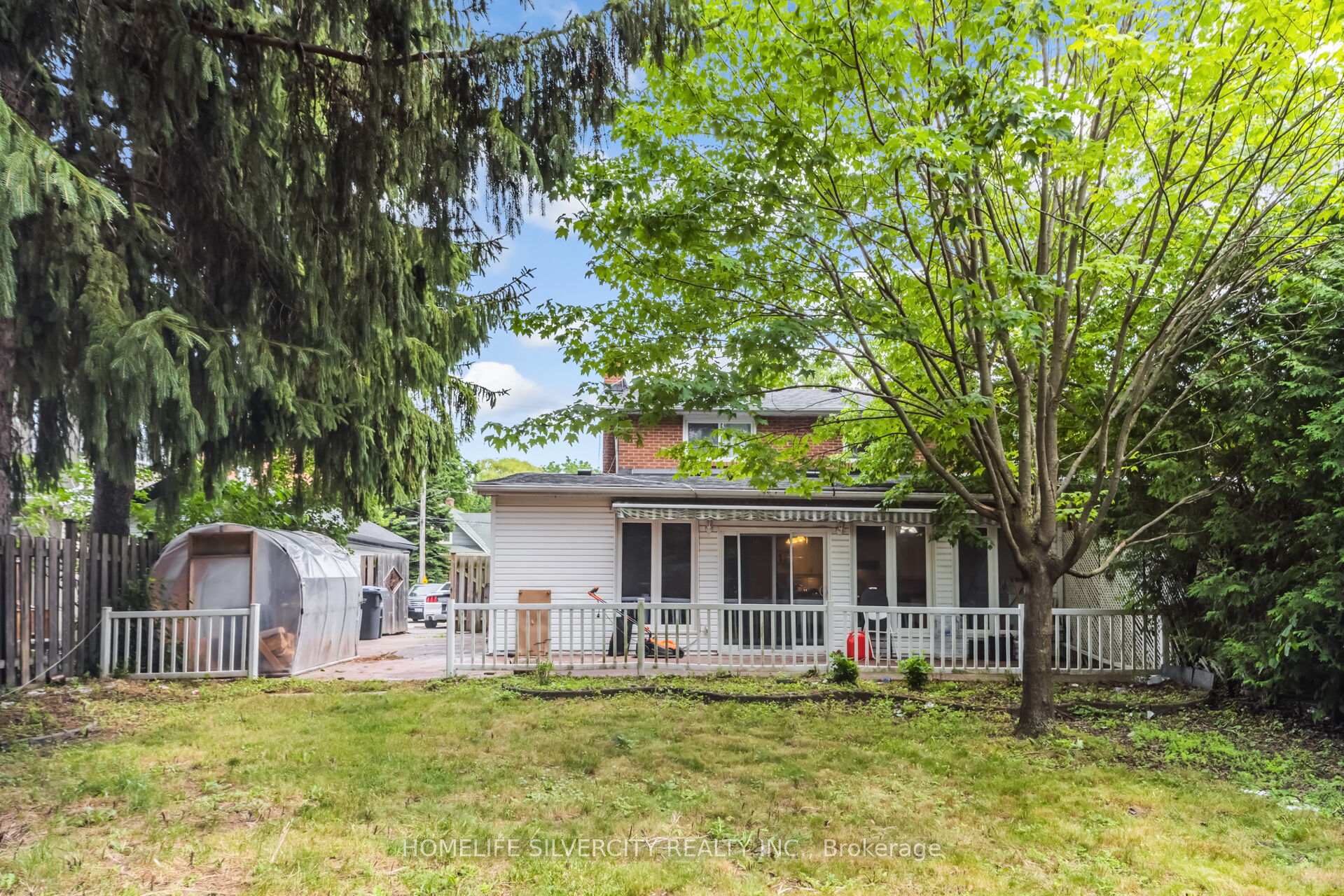Photo of 62 Rosedale Avenue W