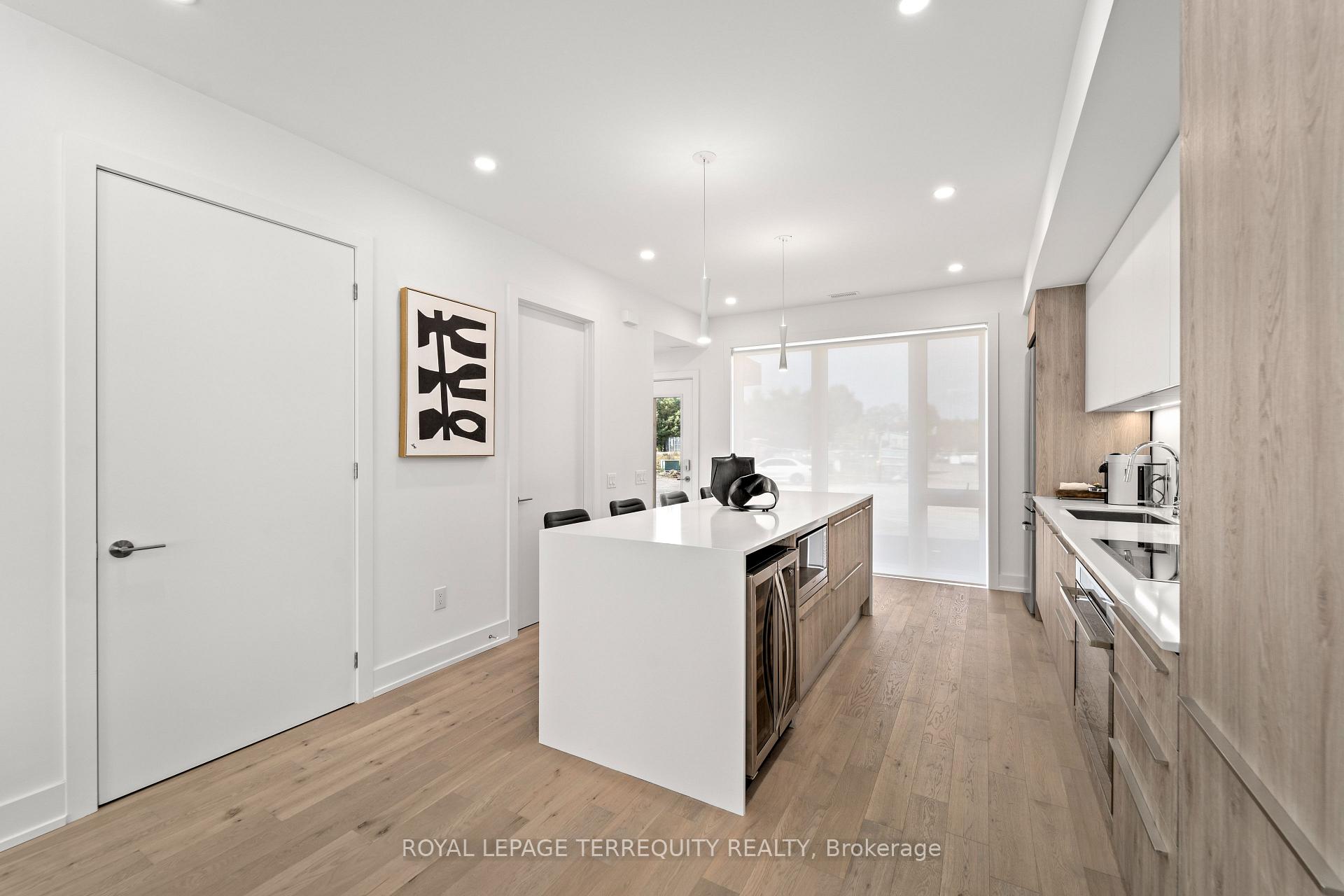 Photo 6 of 35 Rockmount Crescent, Gravenhurst, Muskoka (S) — HOMEH