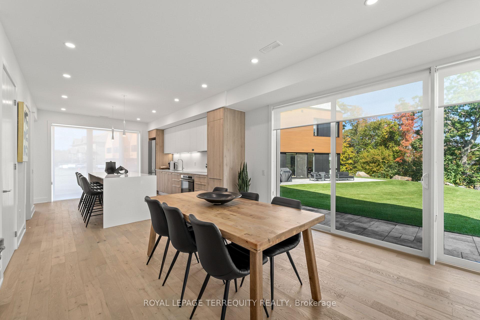 Photo 11 of 35 Rockmount Crescent, Gravenhurst, Muskoka (S) — HOMEH