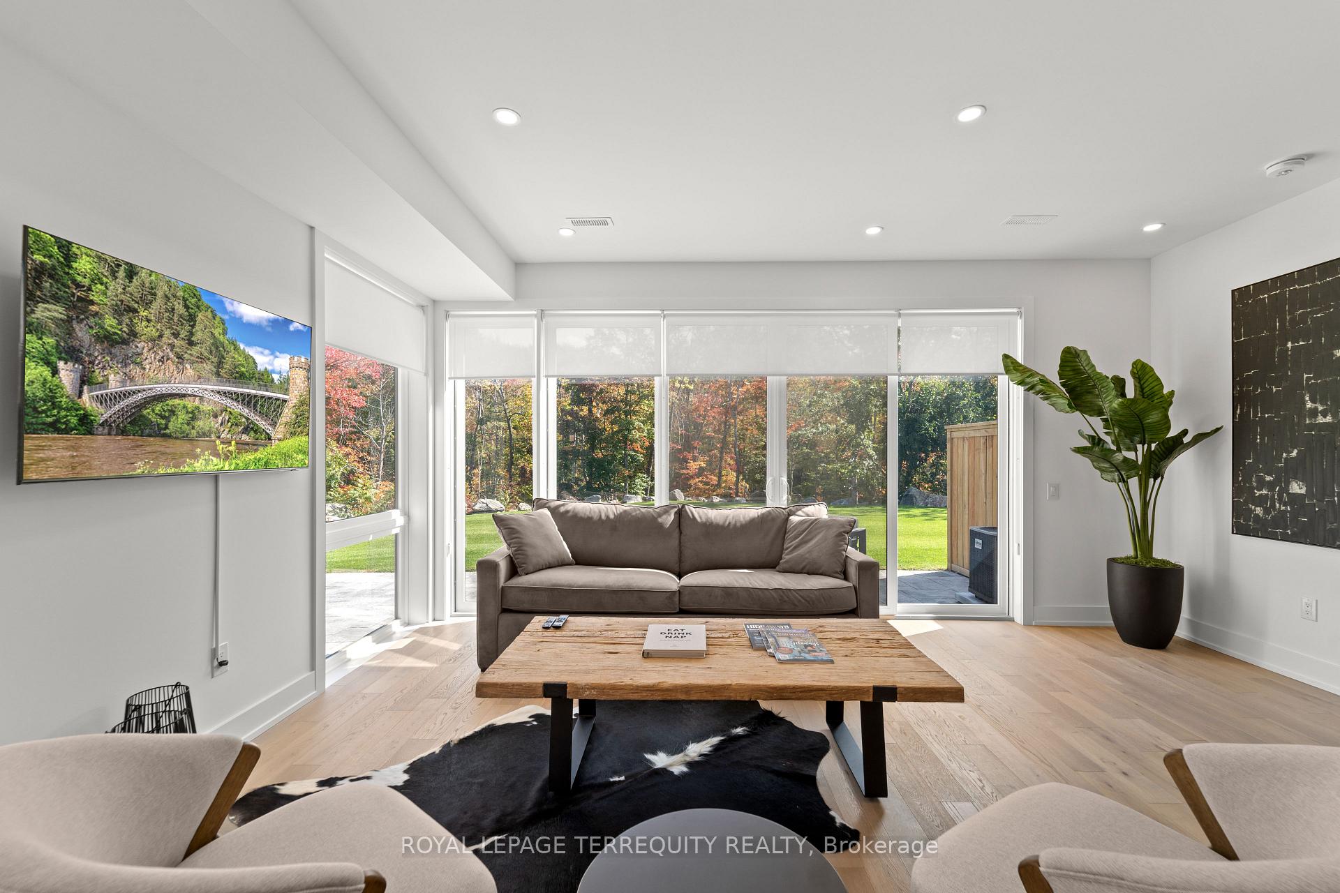 Photo 12 of 35 Rockmount Crescent, Gravenhurst, Muskoka (S) — HOMEH
