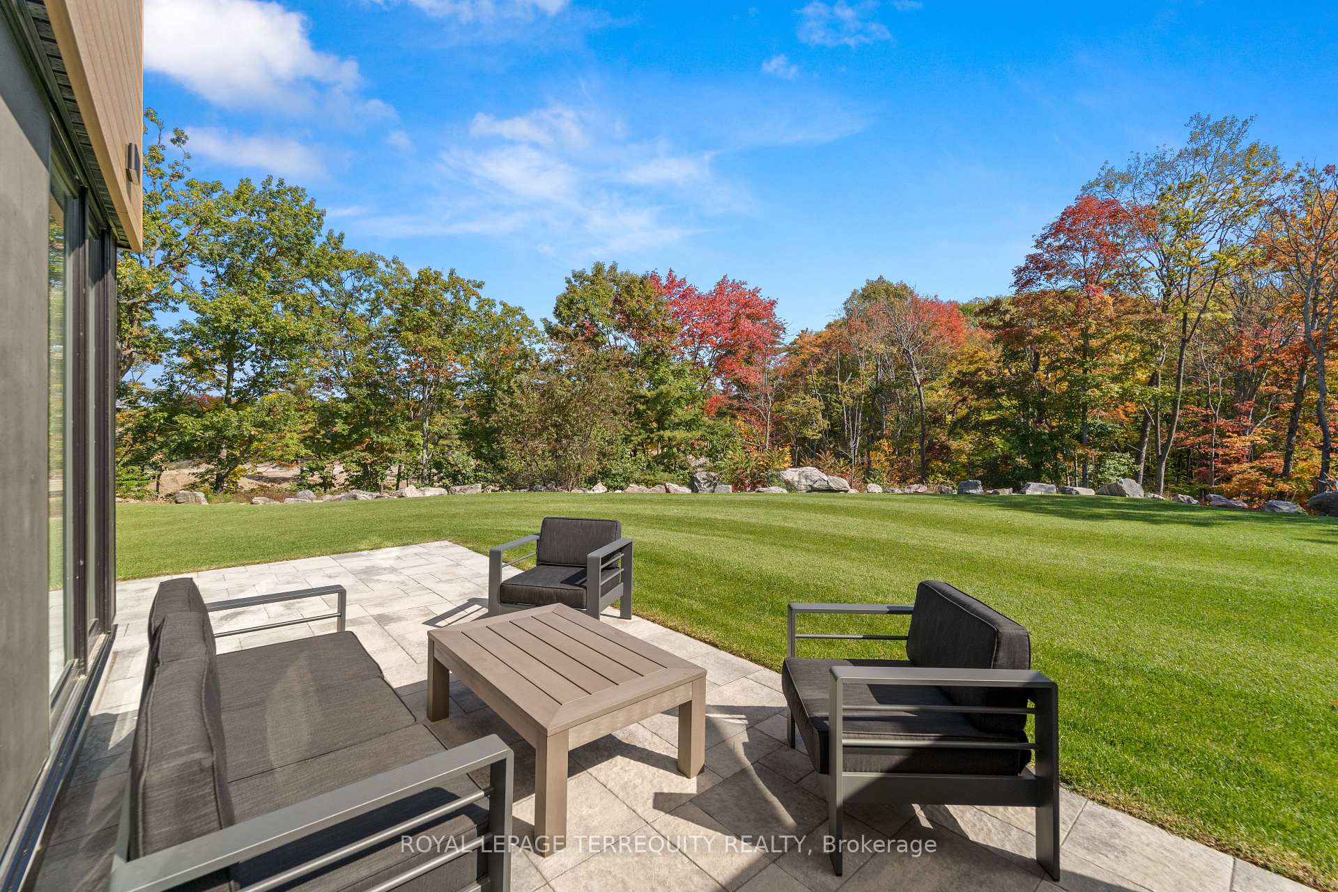 Photo 32 of 35 Rockmount Crescent, Gravenhurst, Muskoka (S) — HOMEH