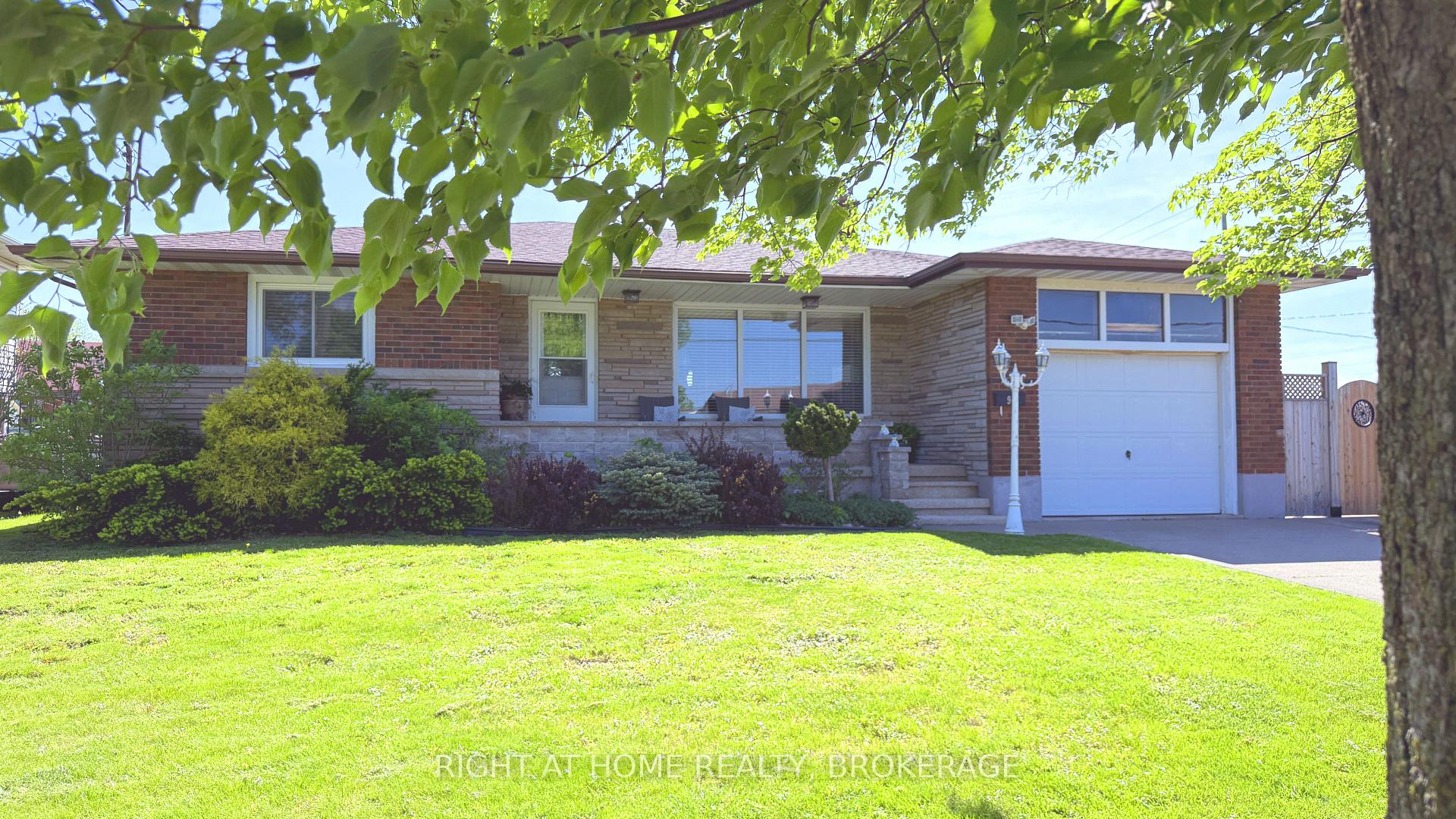 Photo 1 of 94 Wellington Street, Welland, Lincoln/Crowland — HOMEH